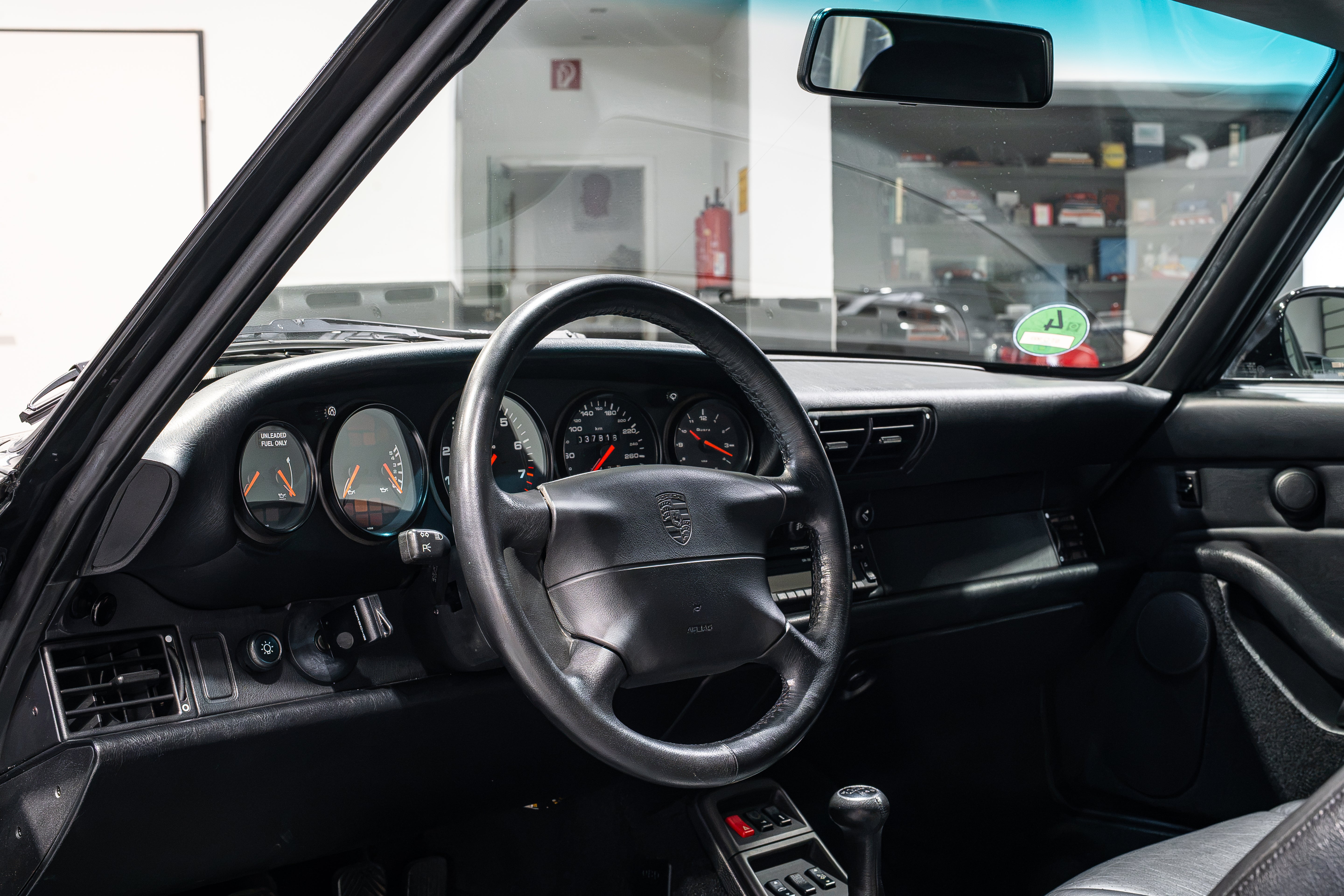 Porsche 911 (993) Carrera Cabriolet