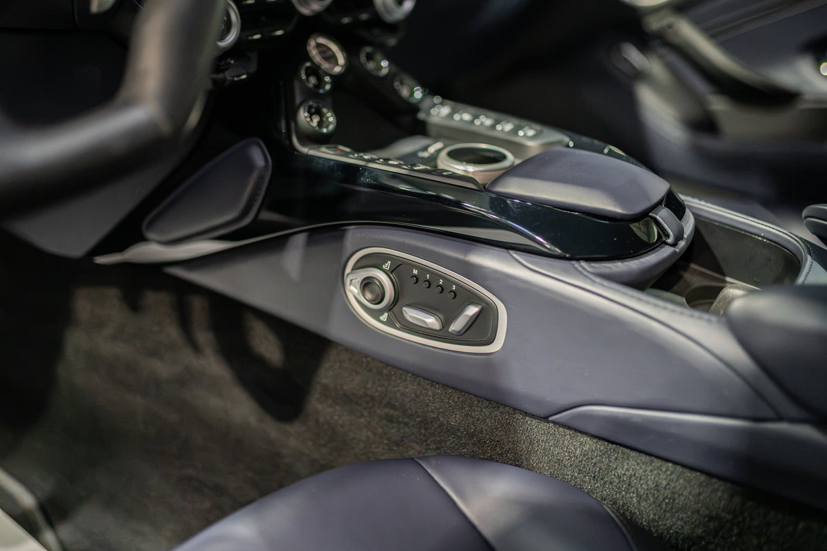 Aston Martin Vantage Cabriolet