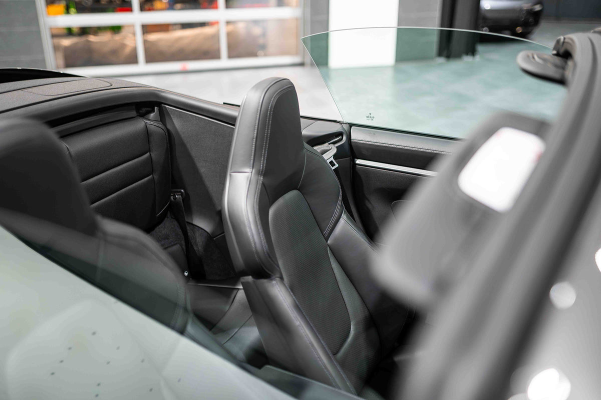 Porsche 911 Carrera Cabriolet