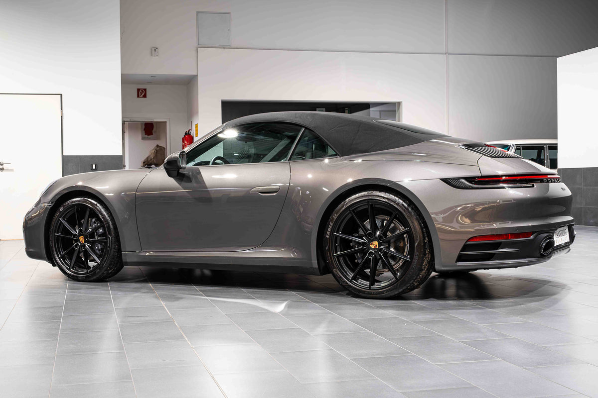 Porsche 911 Carrera Cabriolet