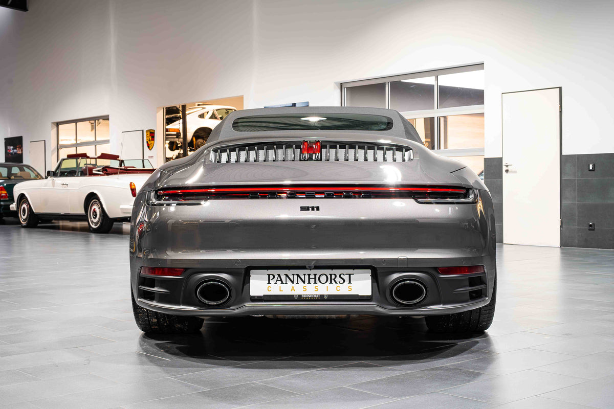 Porsche 911 Carrera Cabriolet