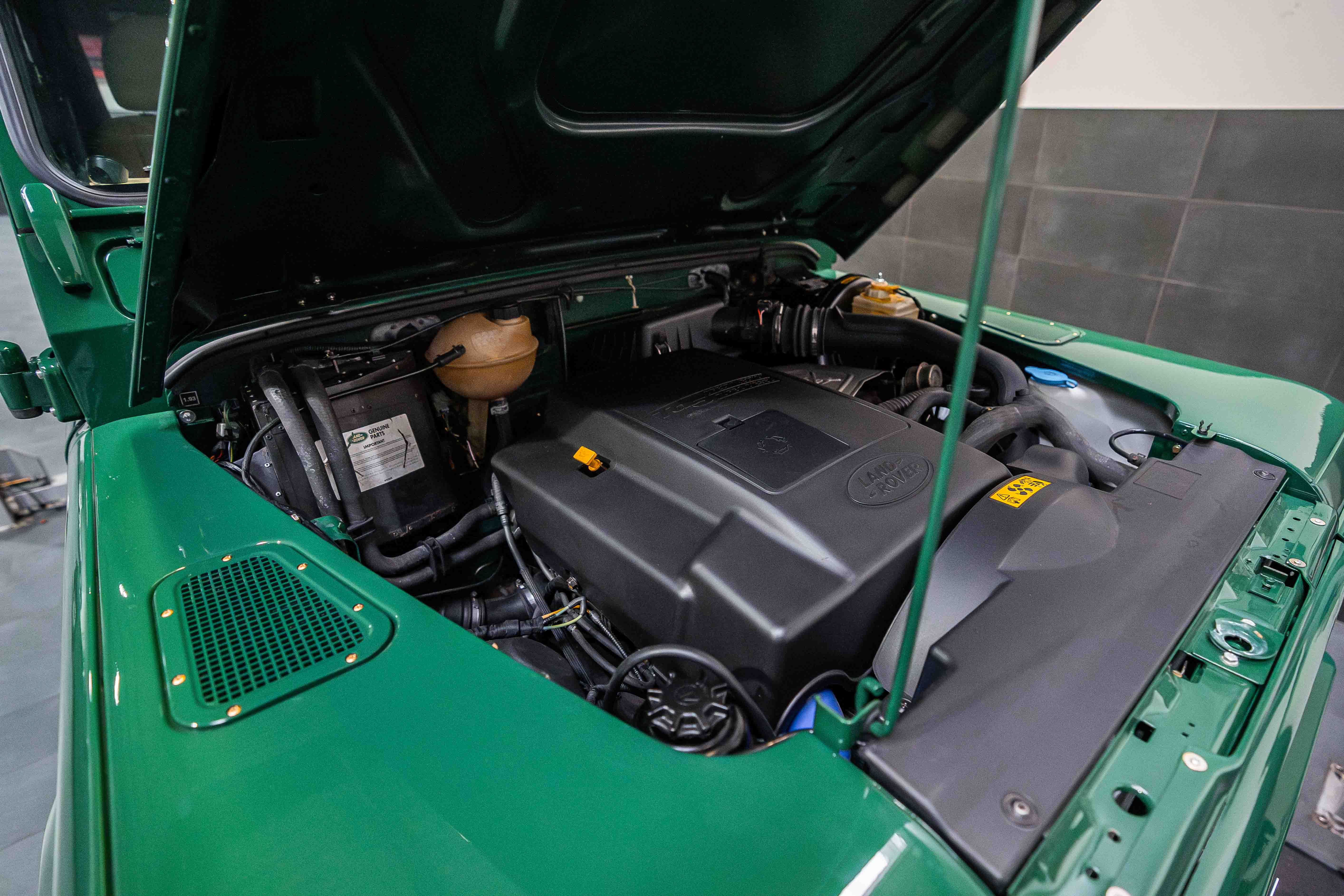 Land Rover Defender 90 Td5 Cabriolet