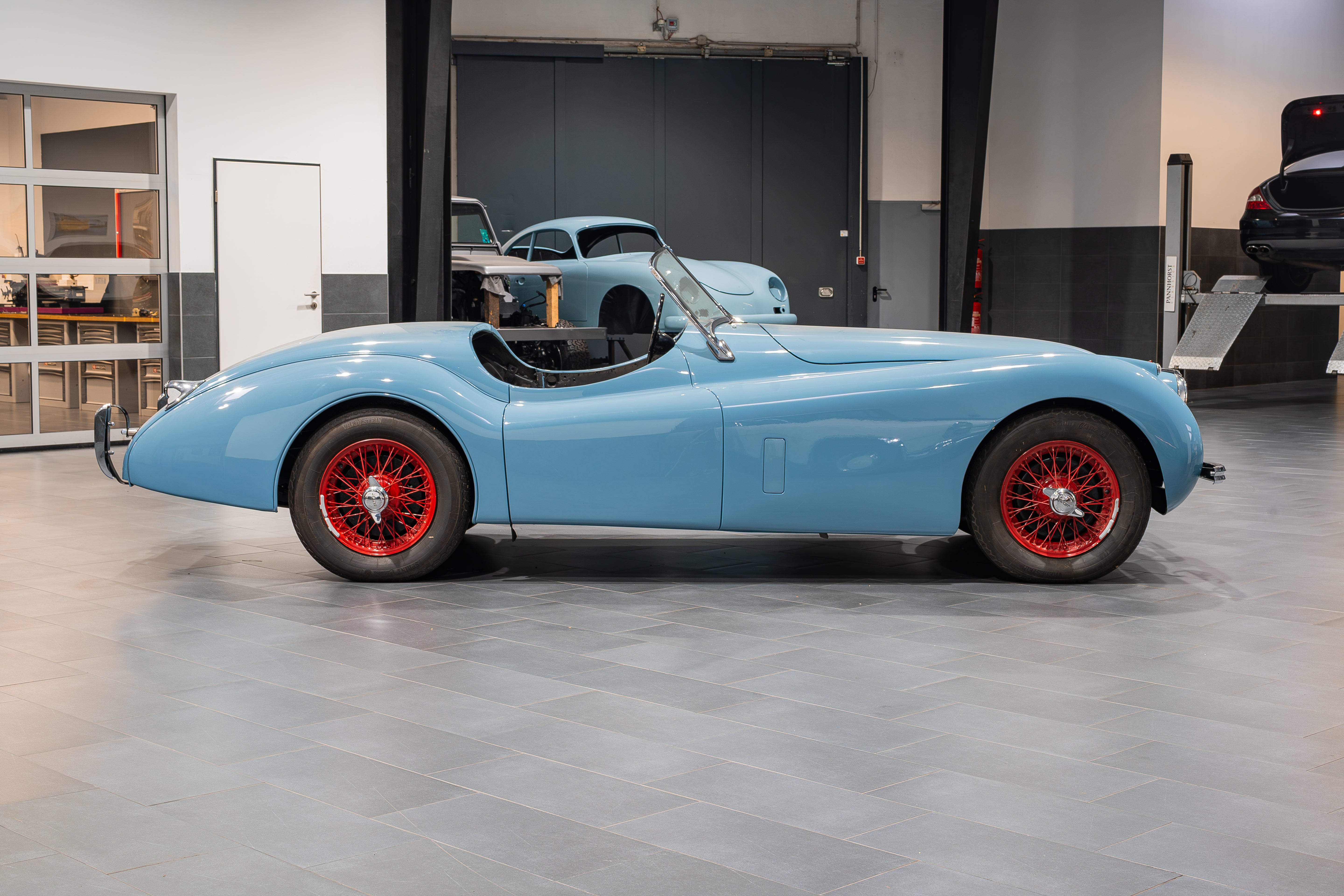 Jaguar XK120 Roadster