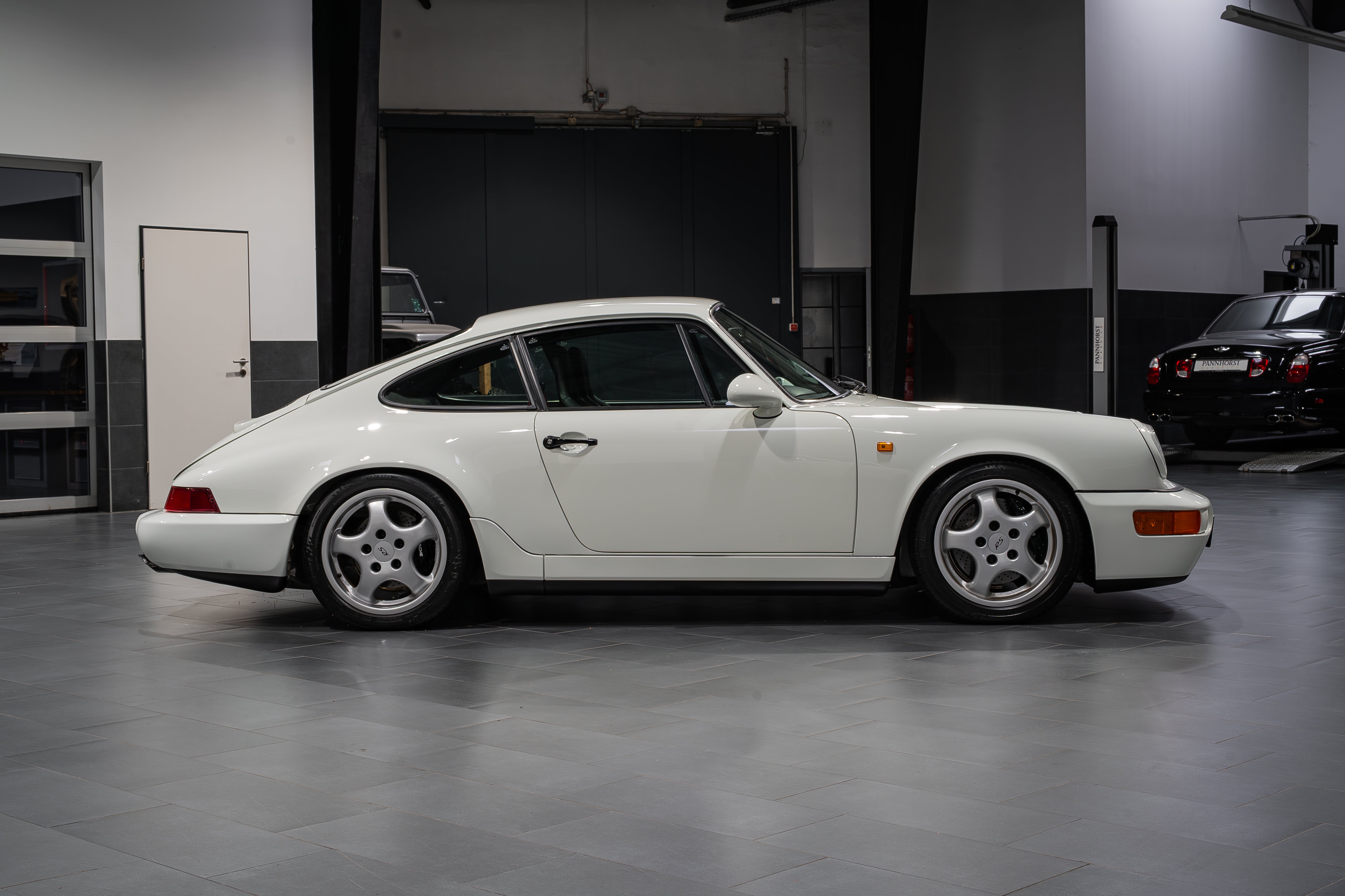 Porsche 964 RS Grand Prix