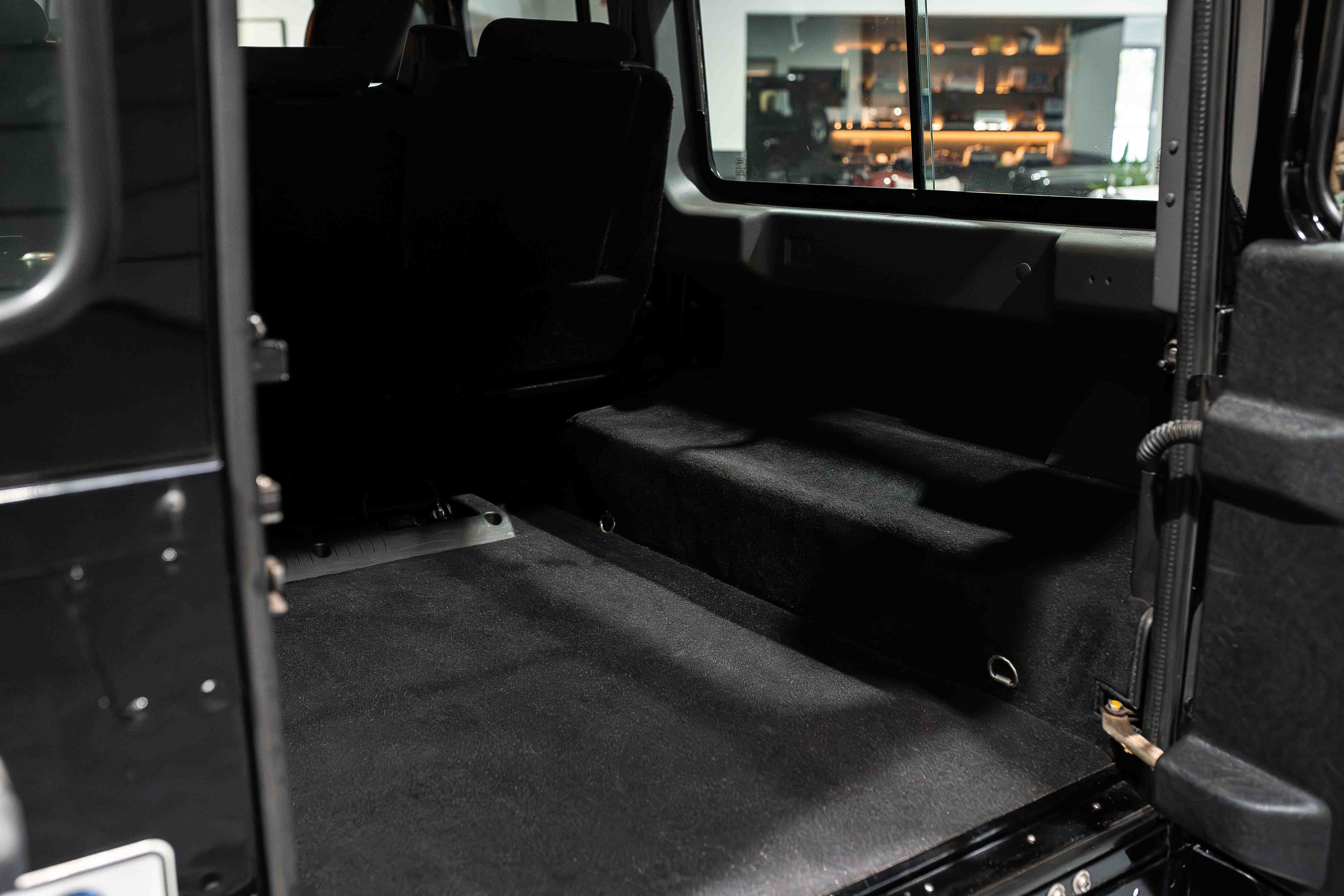 Land Rover Defender 110 TD4 Cargo