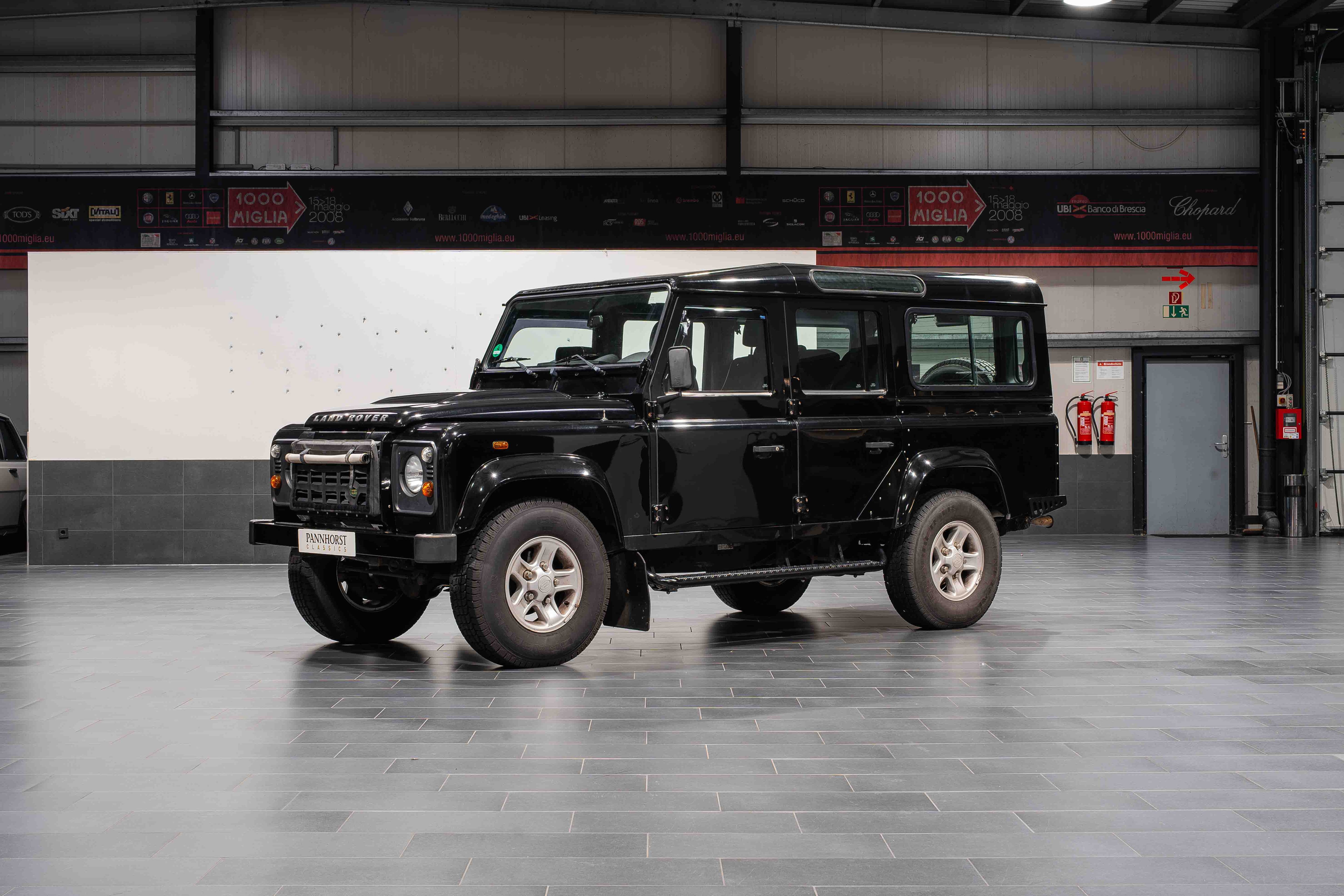Land Rover Defender 110 TD4 Cargo