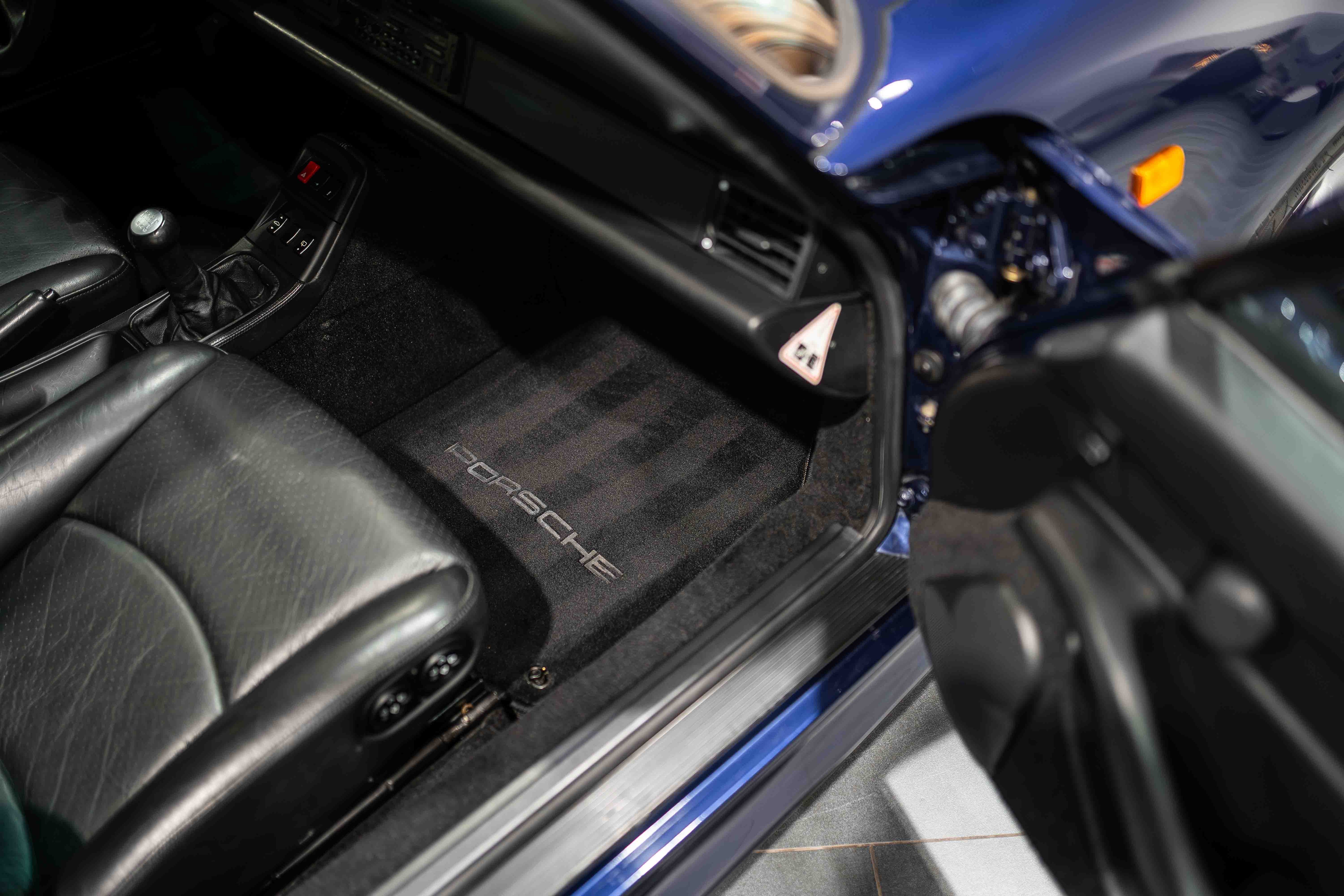 Porsche 993 Iris Blau Metallic