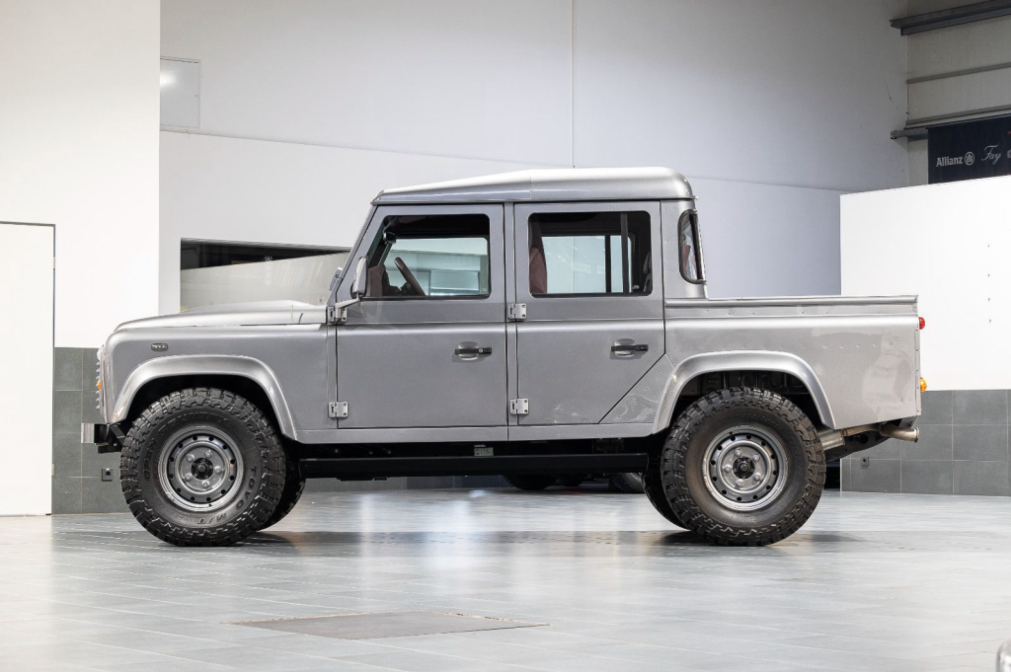 Land Rover Defender 110 Double Cab / Einzelstück