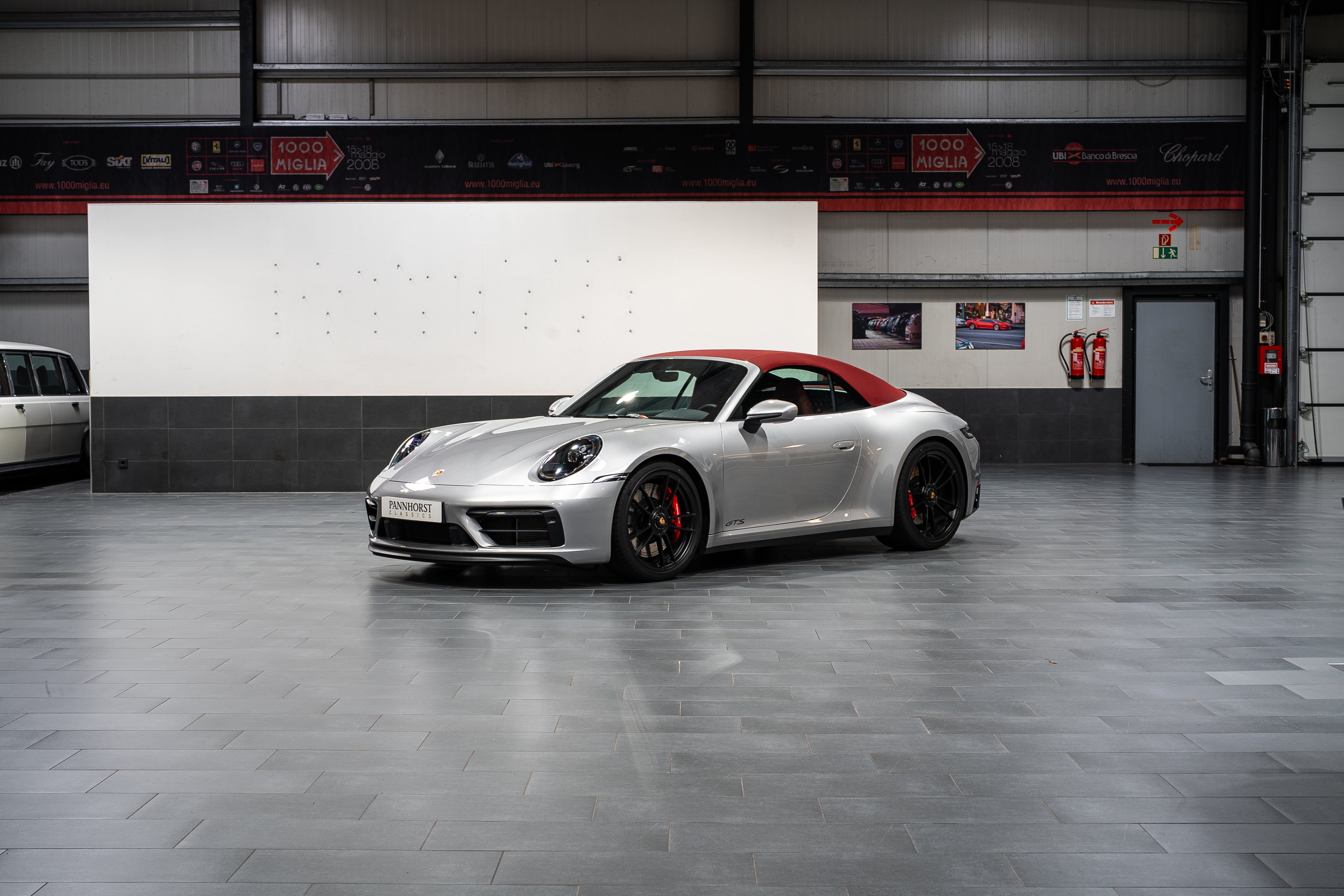 Porsche 992 911 Carrera GTS Cabriolet