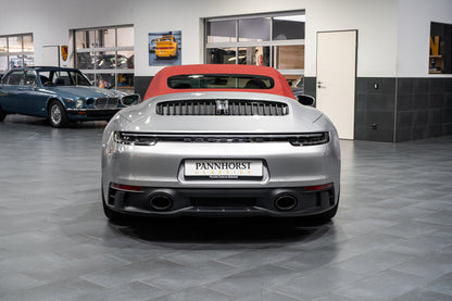 Porsche 992 911 Carrera GTS Cabriolet