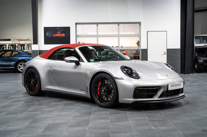 Porsche 992 911 Carrera GTS Cabriolet