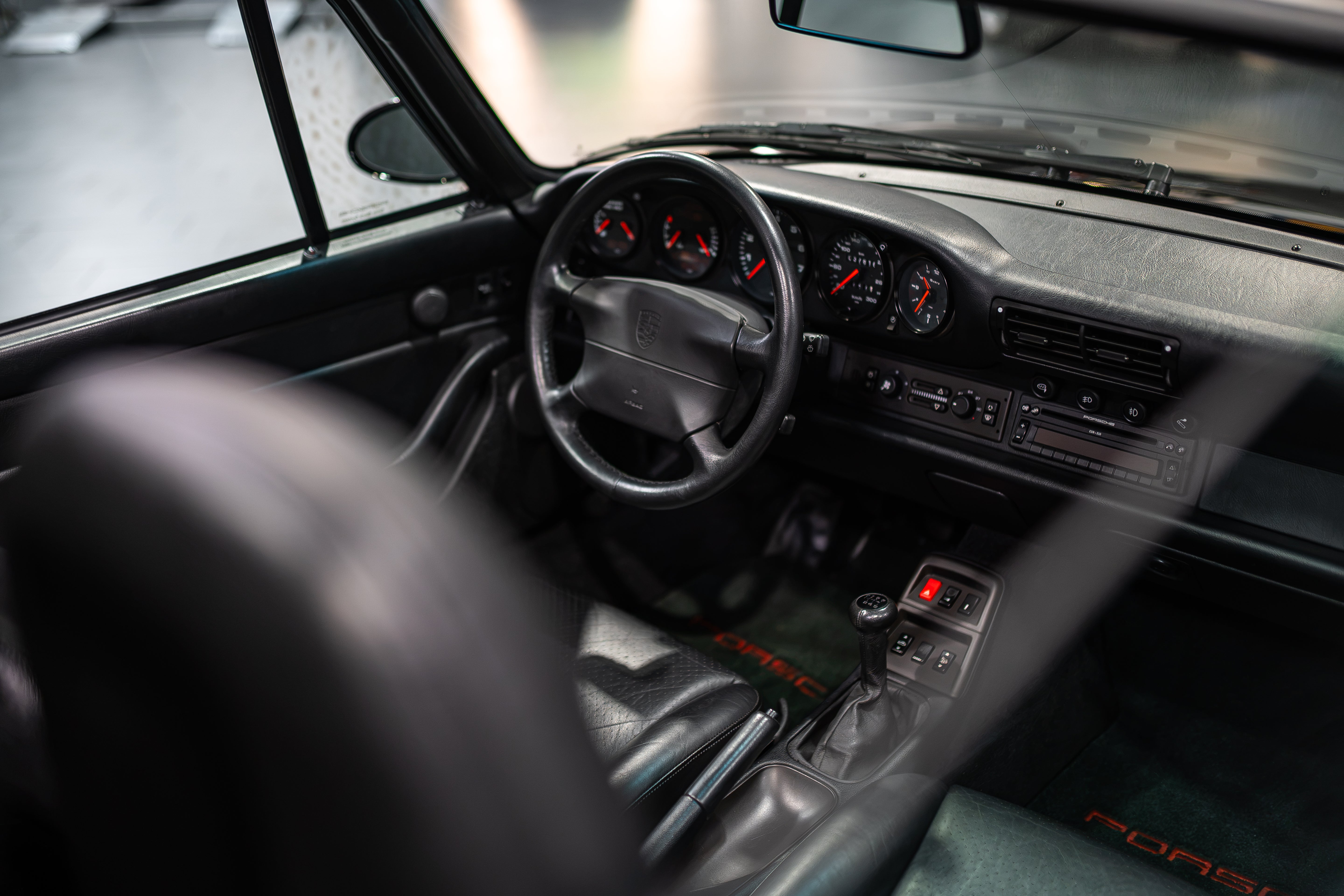 Porsche 911 (993) Carrera Cabriolet
