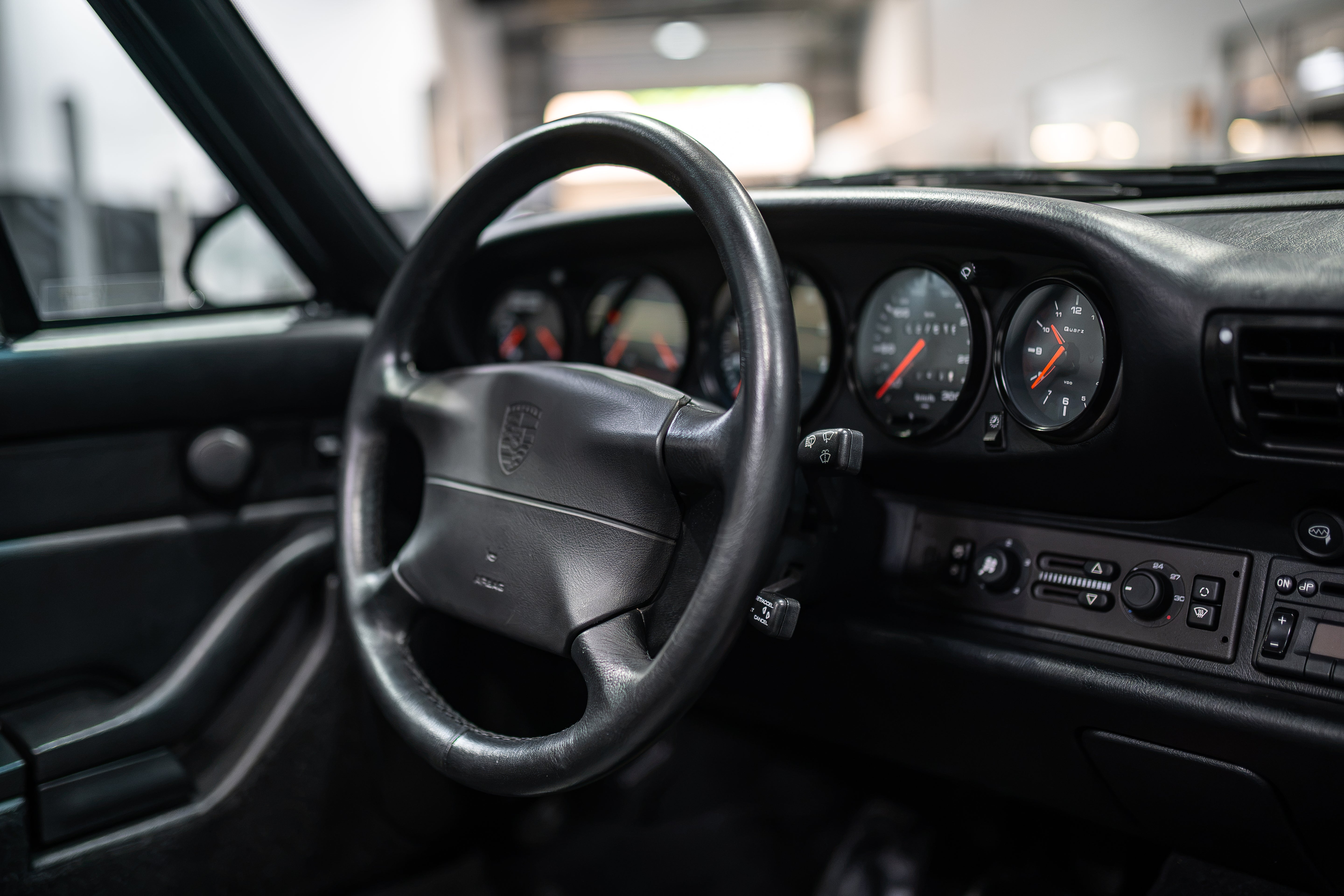 Porsche 911 (993) Carrera Cabriolet