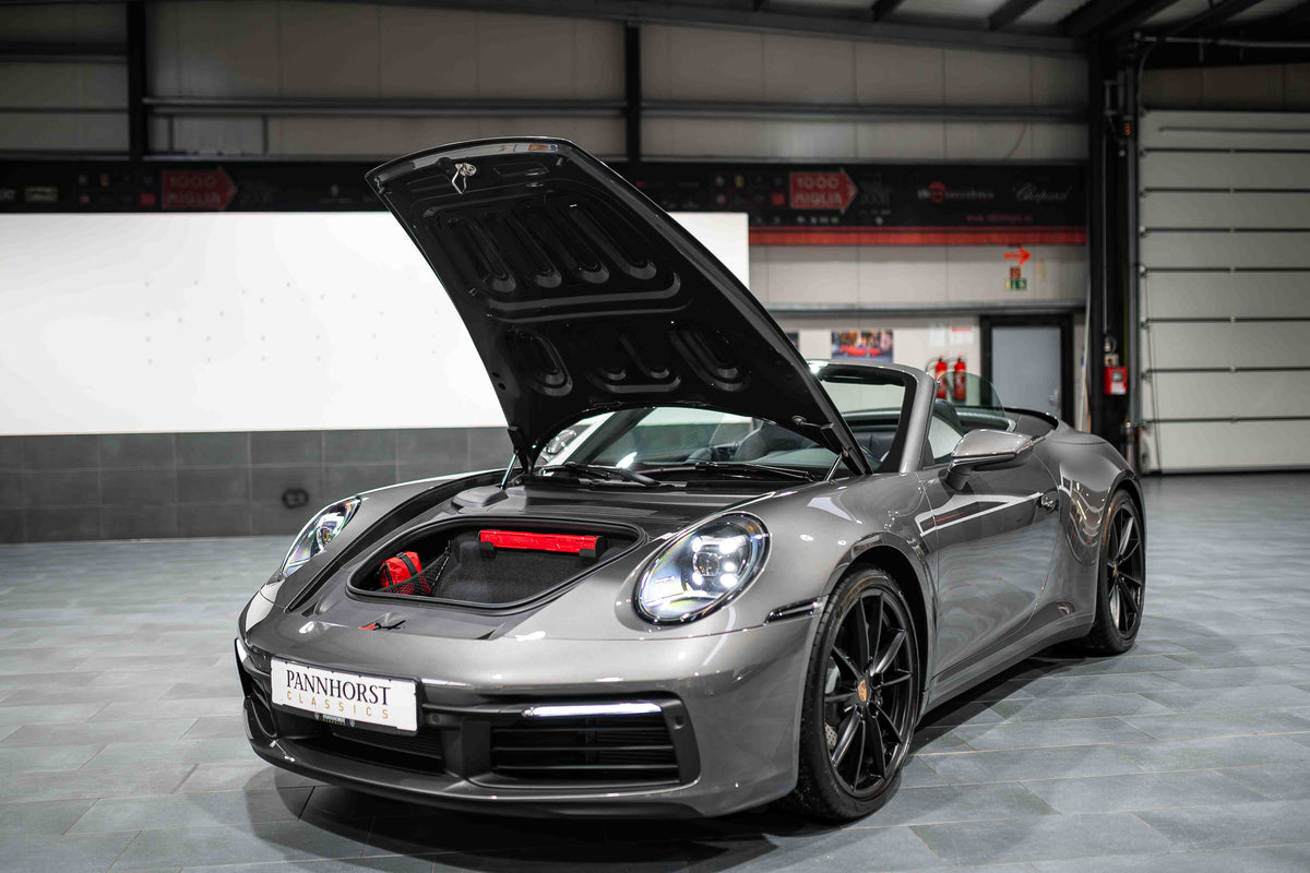 Porsche 911 Carrera Cabriolet