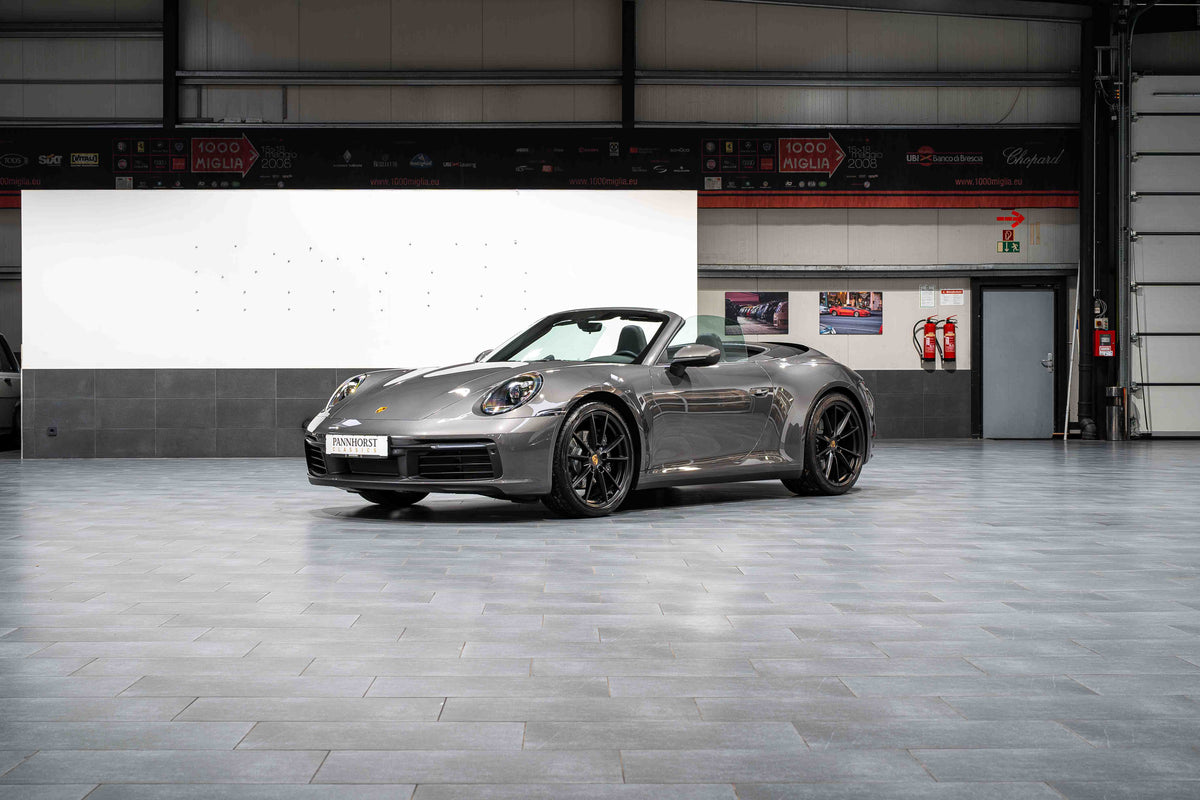 Porsche 911 Carrera Cabriolet