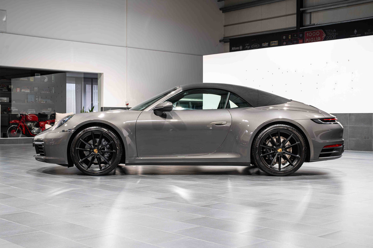 Porsche 911 Carrera Cabriolet