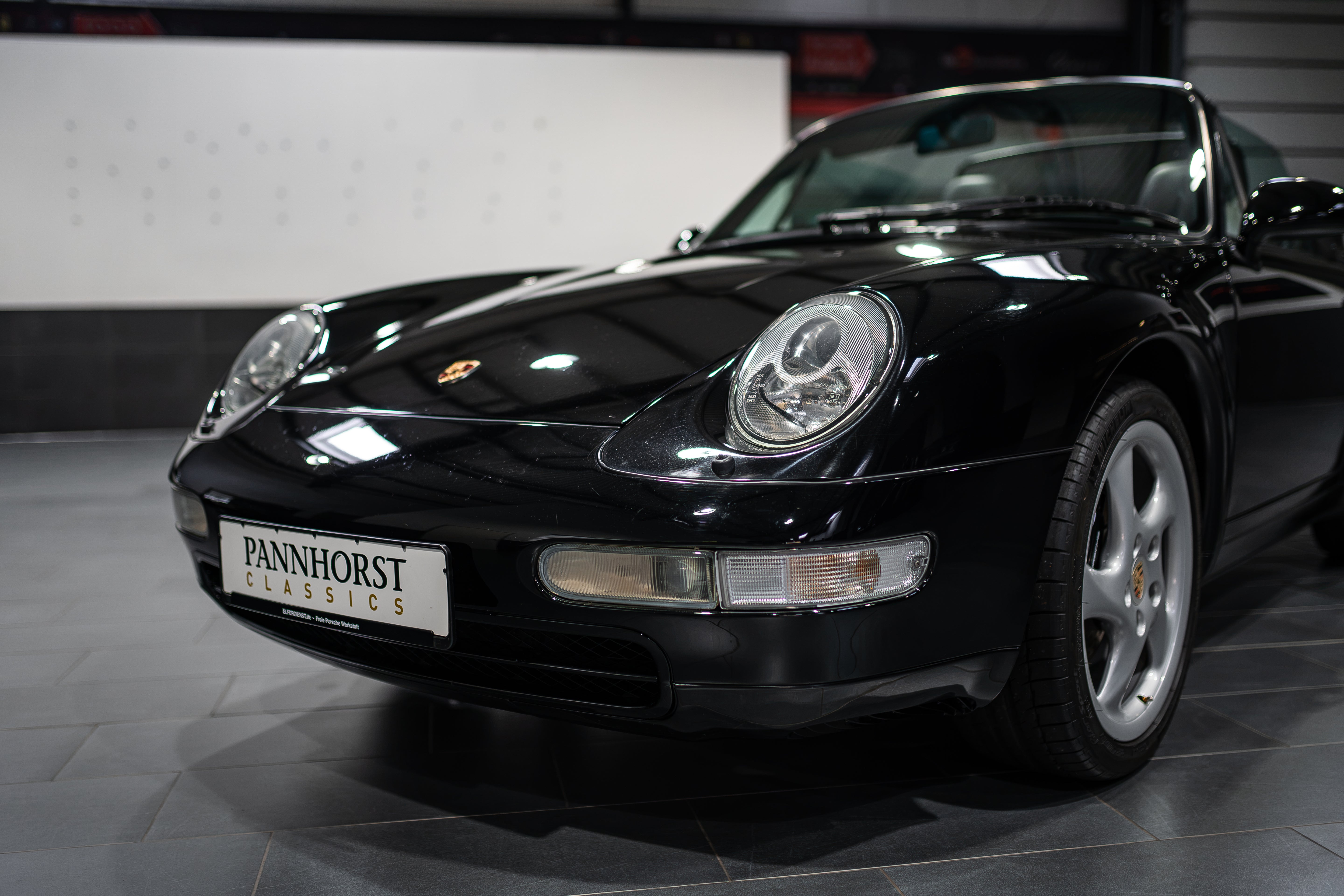 Porsche 911 (993) Carrera Cabriolet