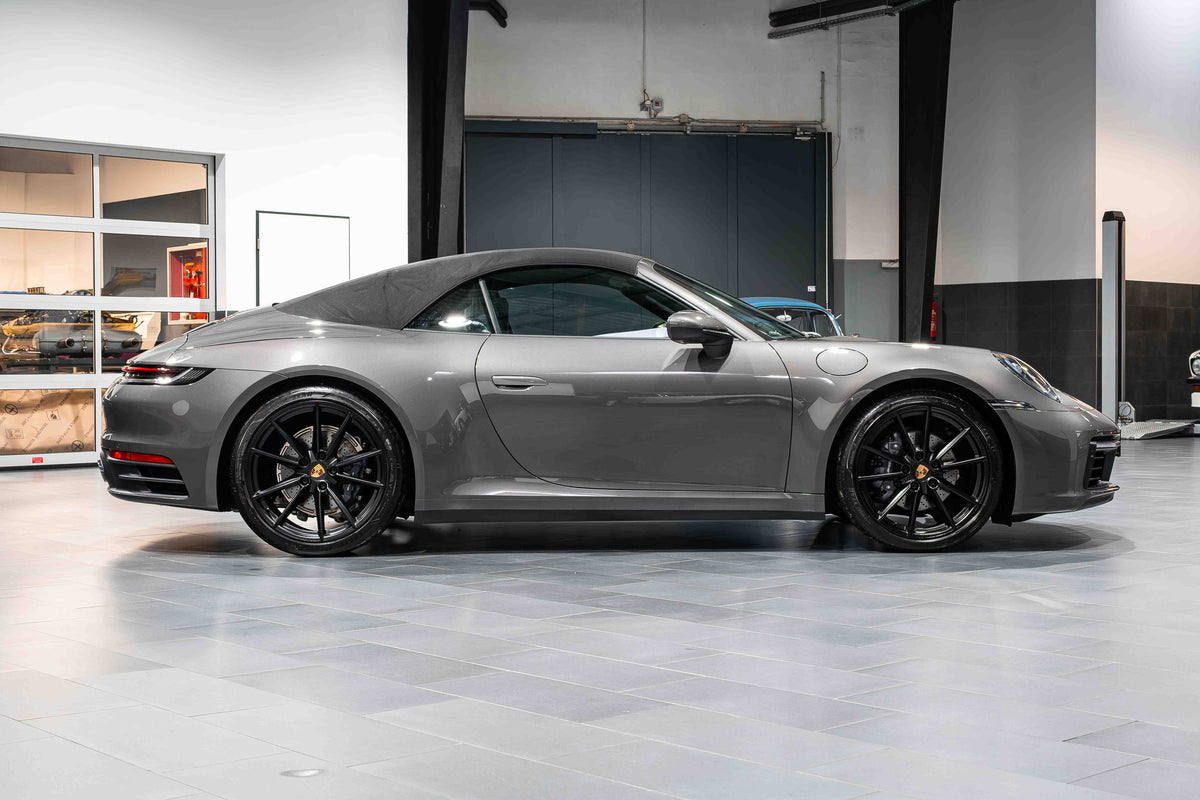 Porsche 911 Carrera Cabriolet