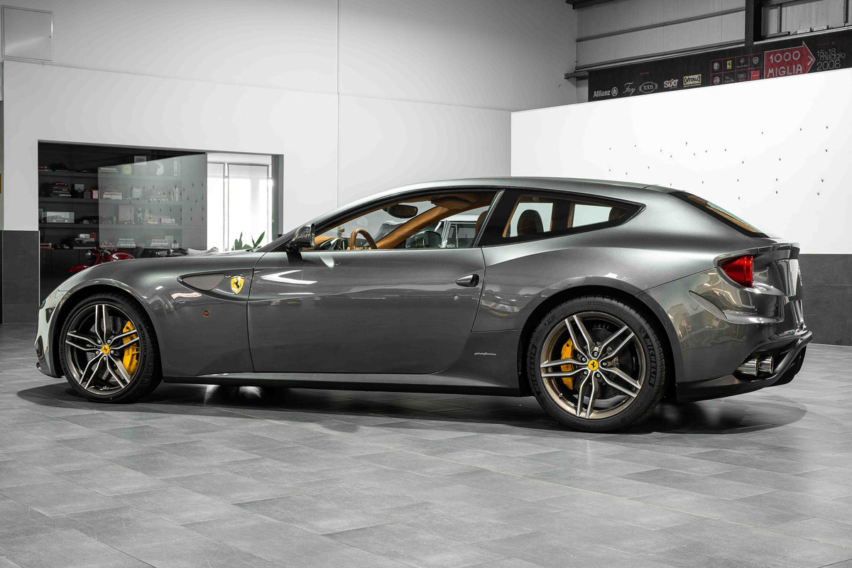 Ferrrari FF