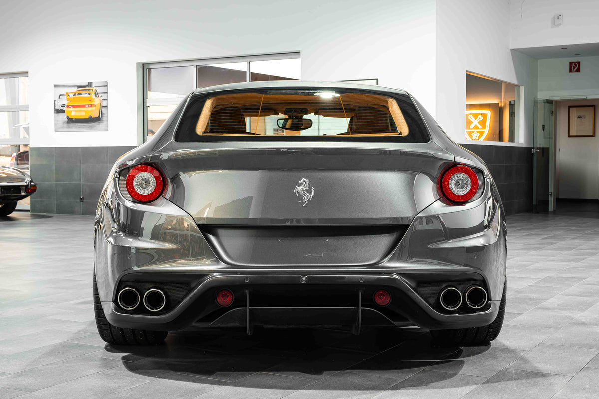 Ferrrari FF