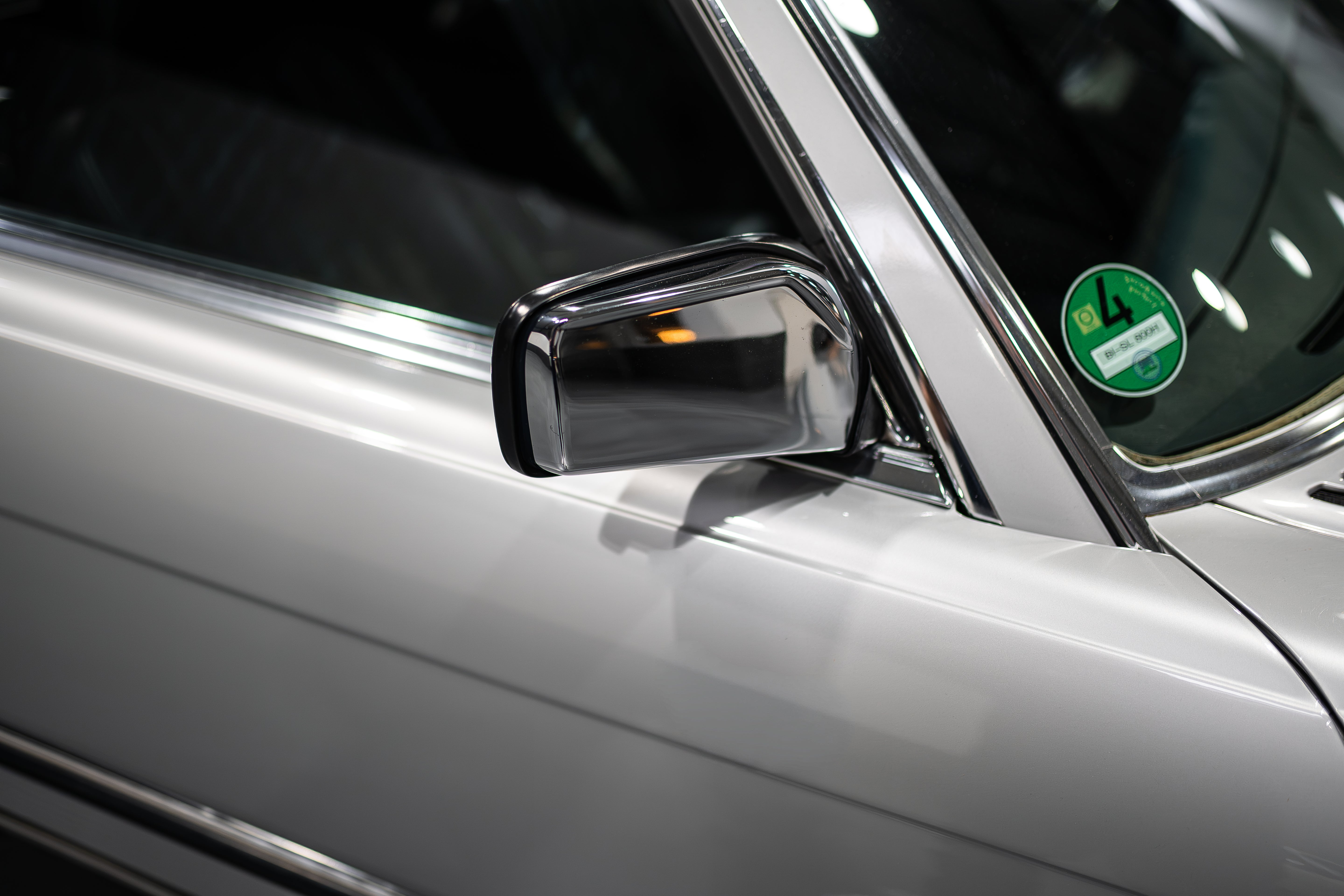 Mercedes-Benz R107 500 SL