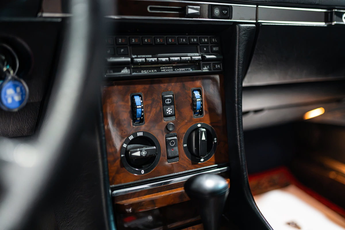 Mercedes-Benz R107 500 SL