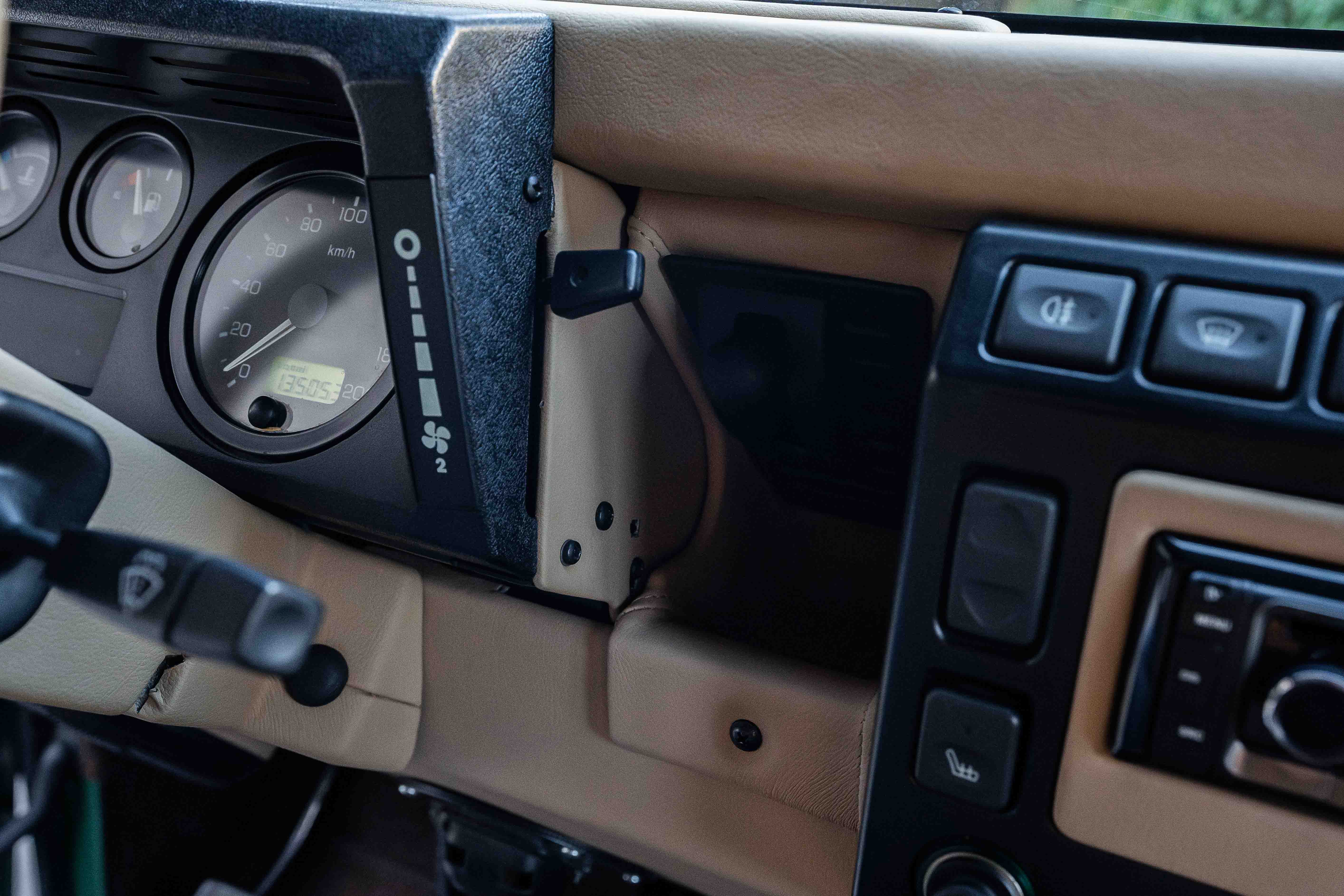 Land Rover Defender 90 Td5 Cabriolet