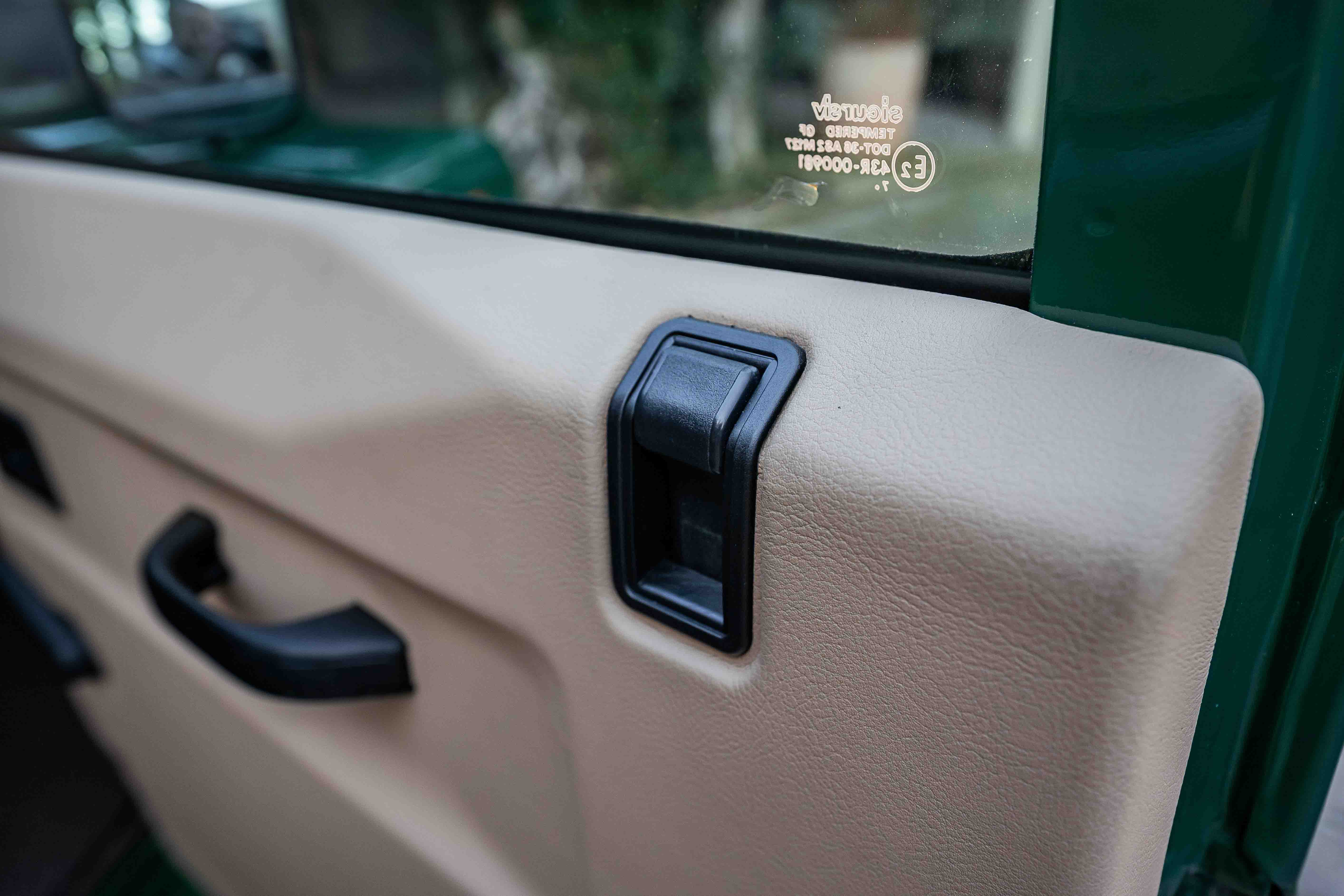 Land Rover Defender 90 Td5 Cabriolet