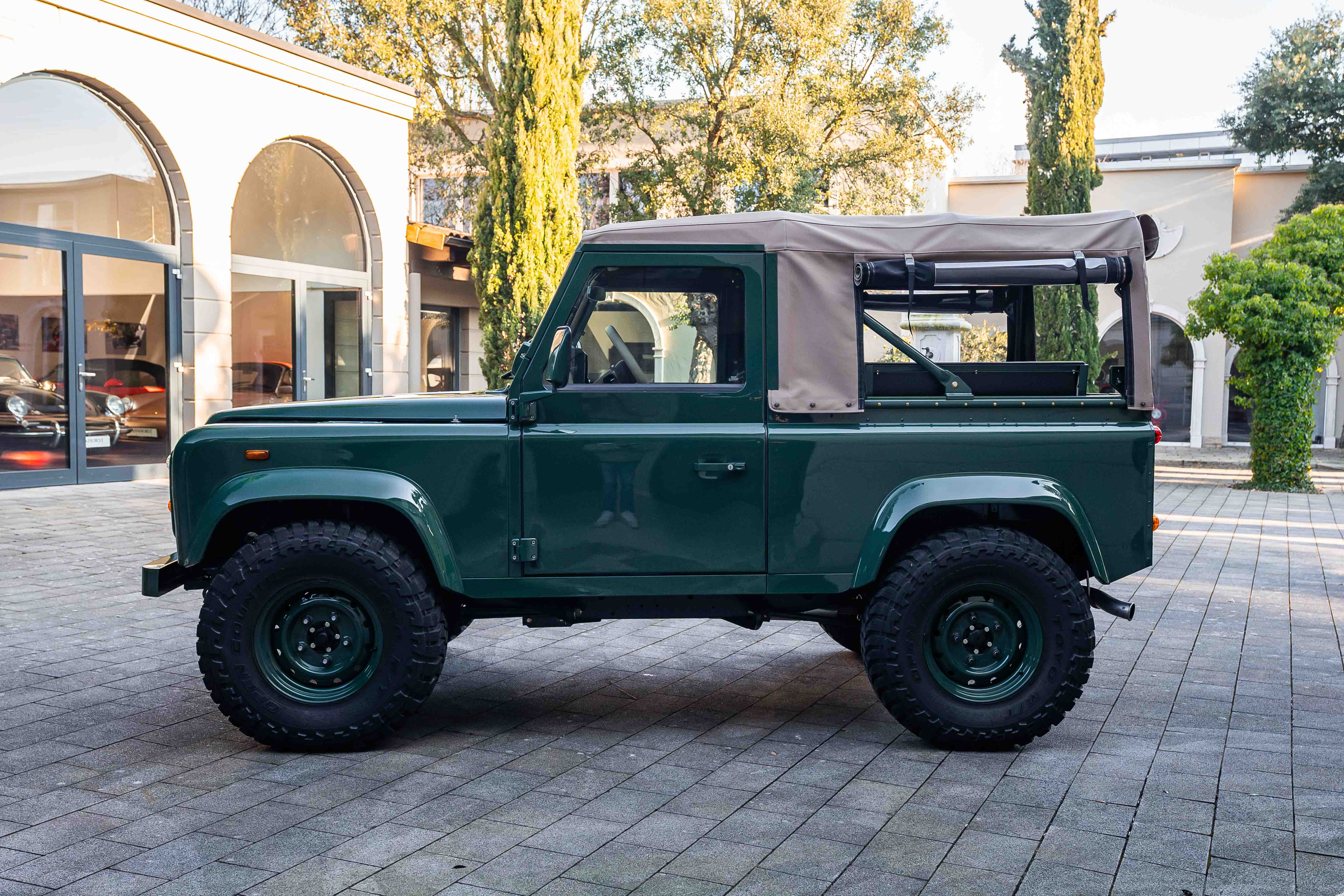 Land Rover Defender 90 Td5 Cabriolet