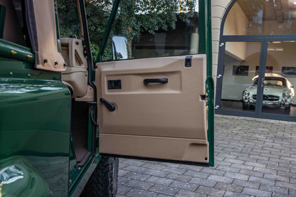 Land Rover Defender 90 Td5 Cabriolet