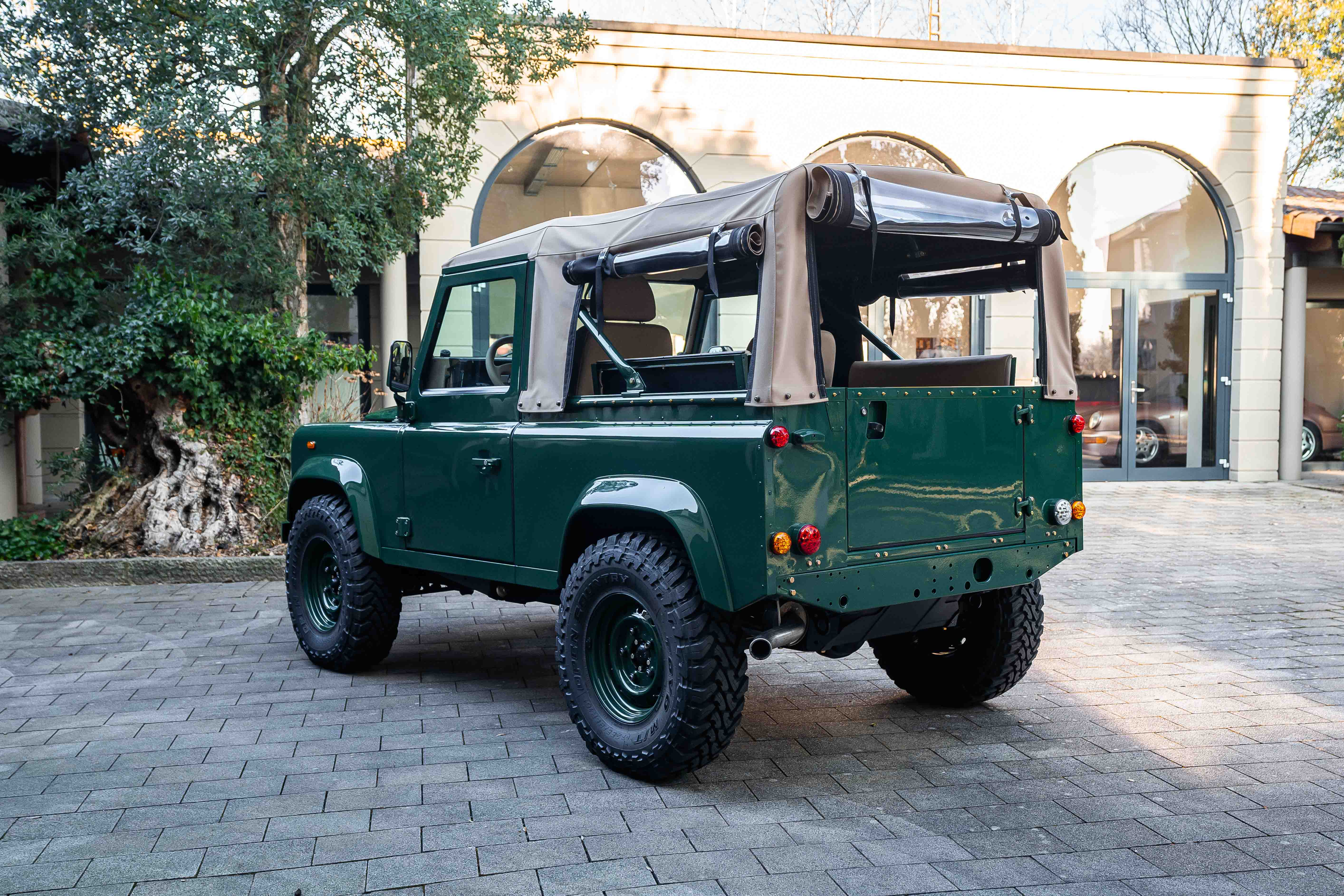 Land Rover Defender 90 Td5 Cabriolet
