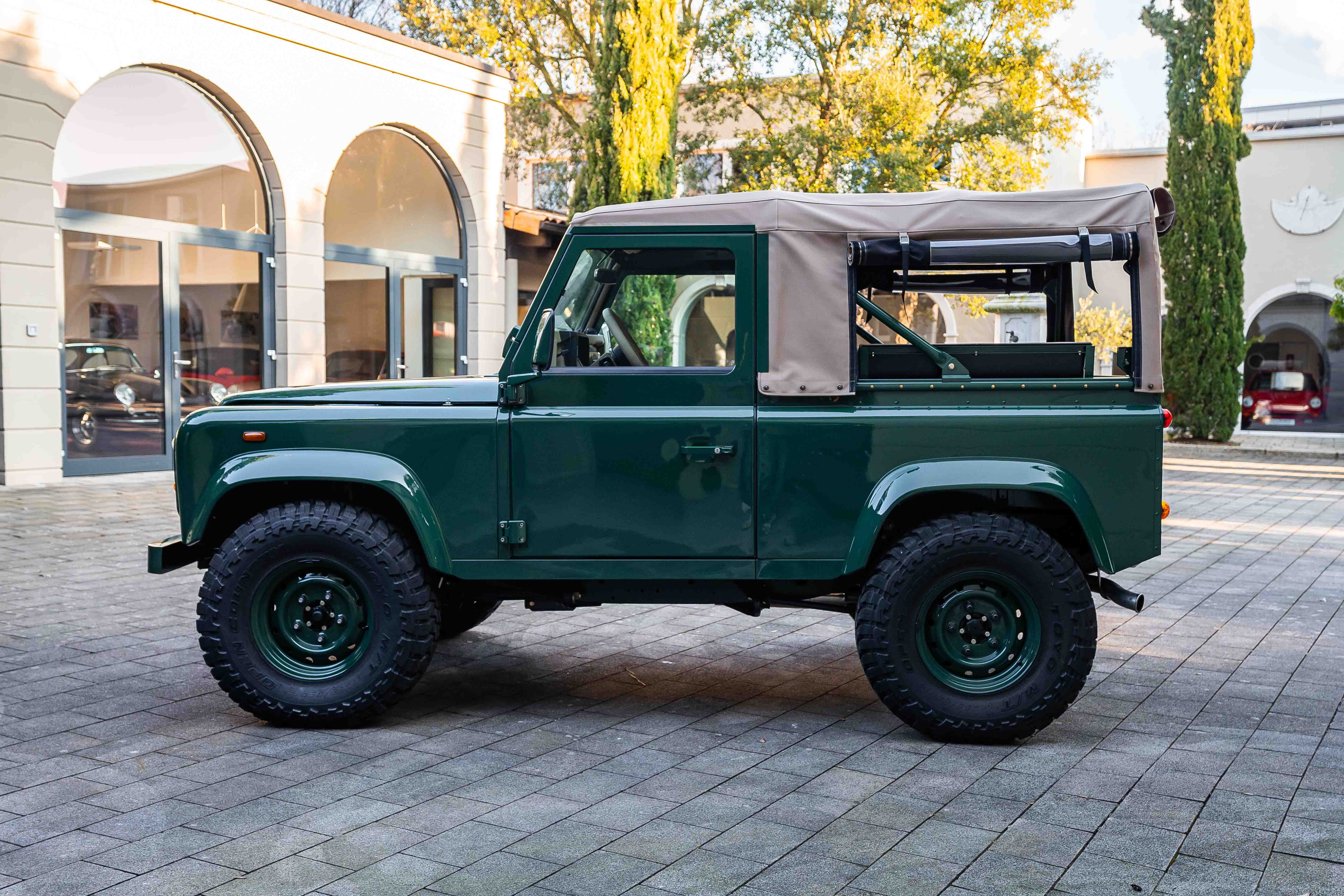Land Rover Defender 90 Td5 Cabriolet