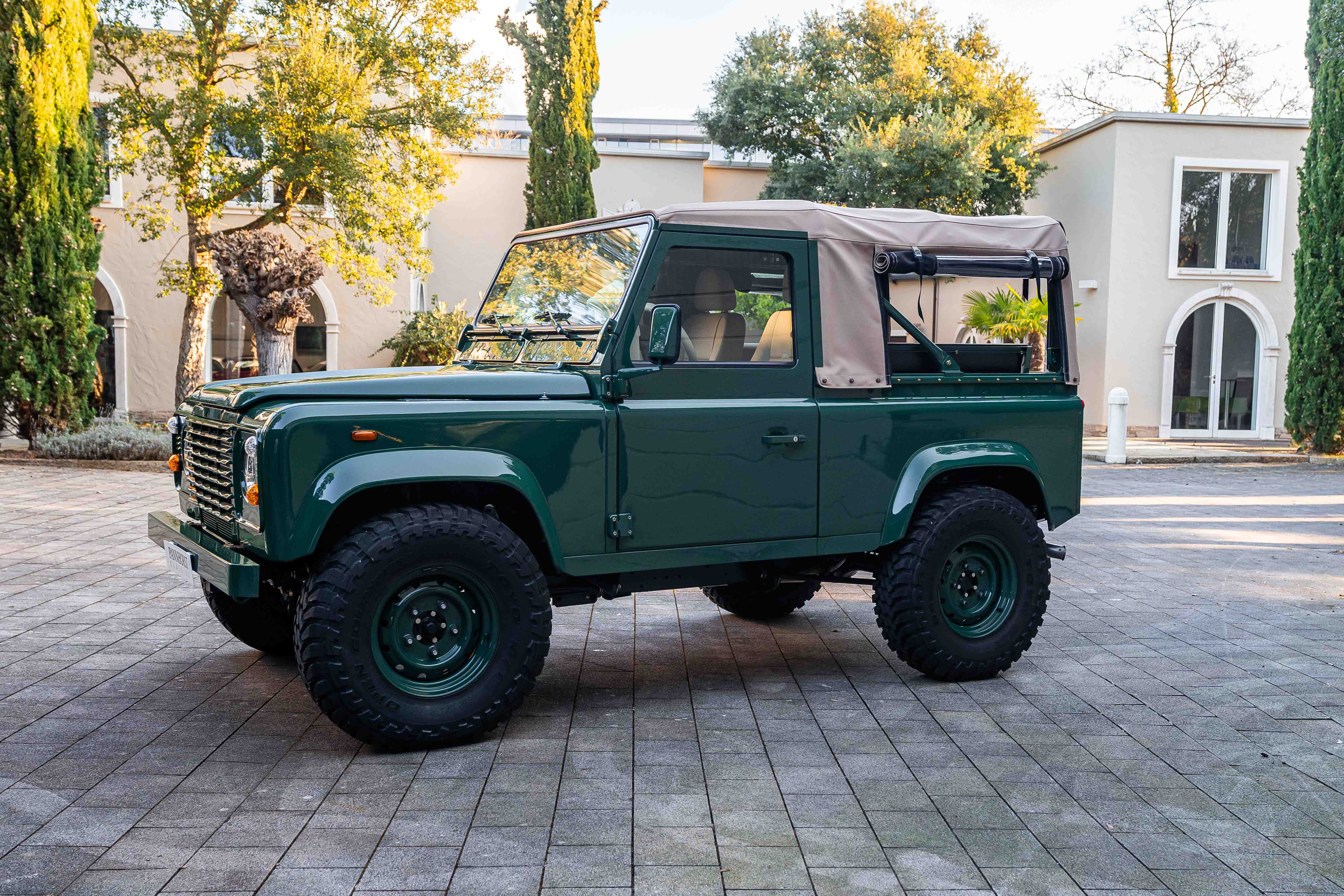 Land Rover Defender 90 Td5 Cabriolet