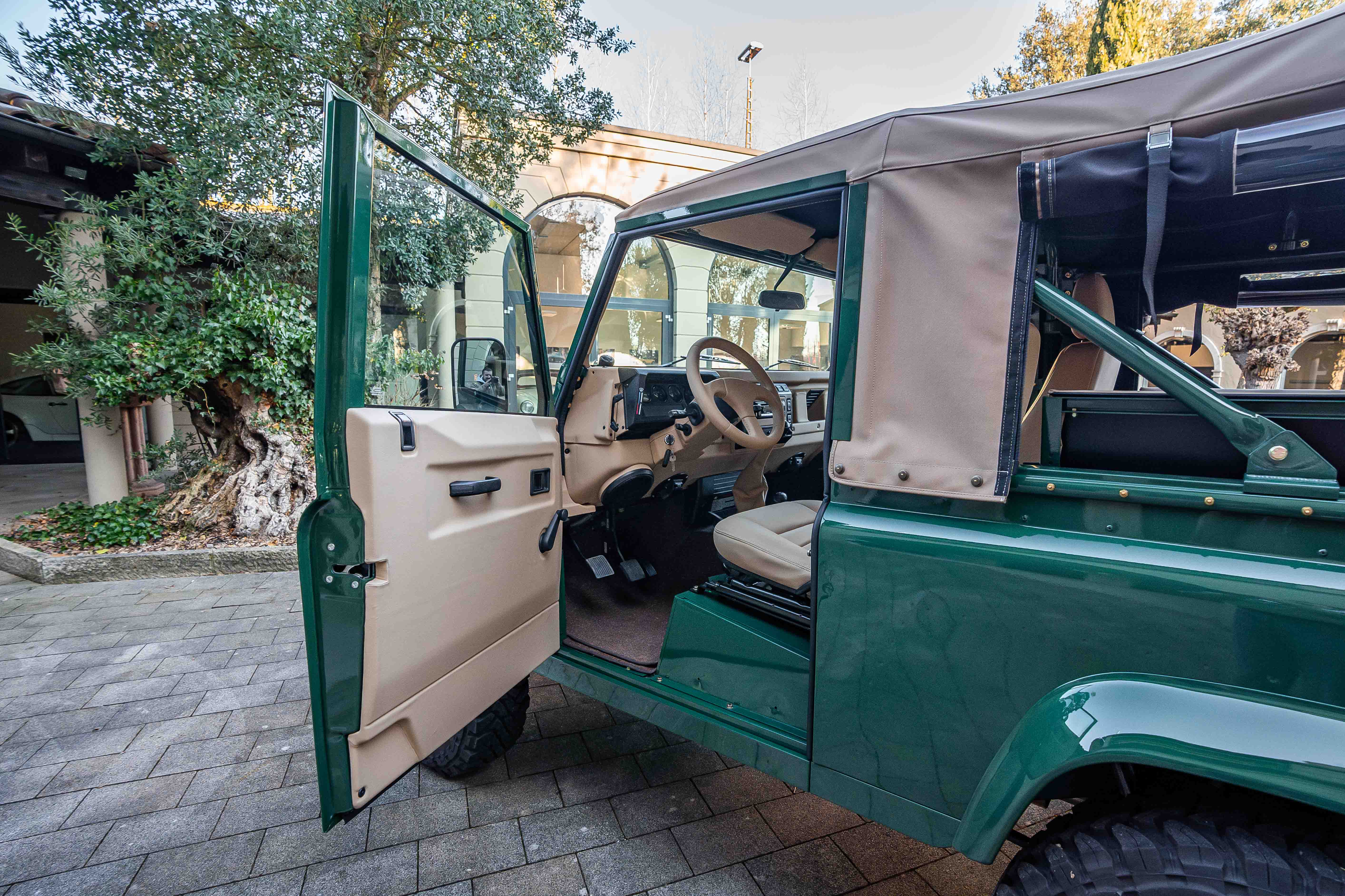 Land Rover Defender 90 Td5 Cabriolet