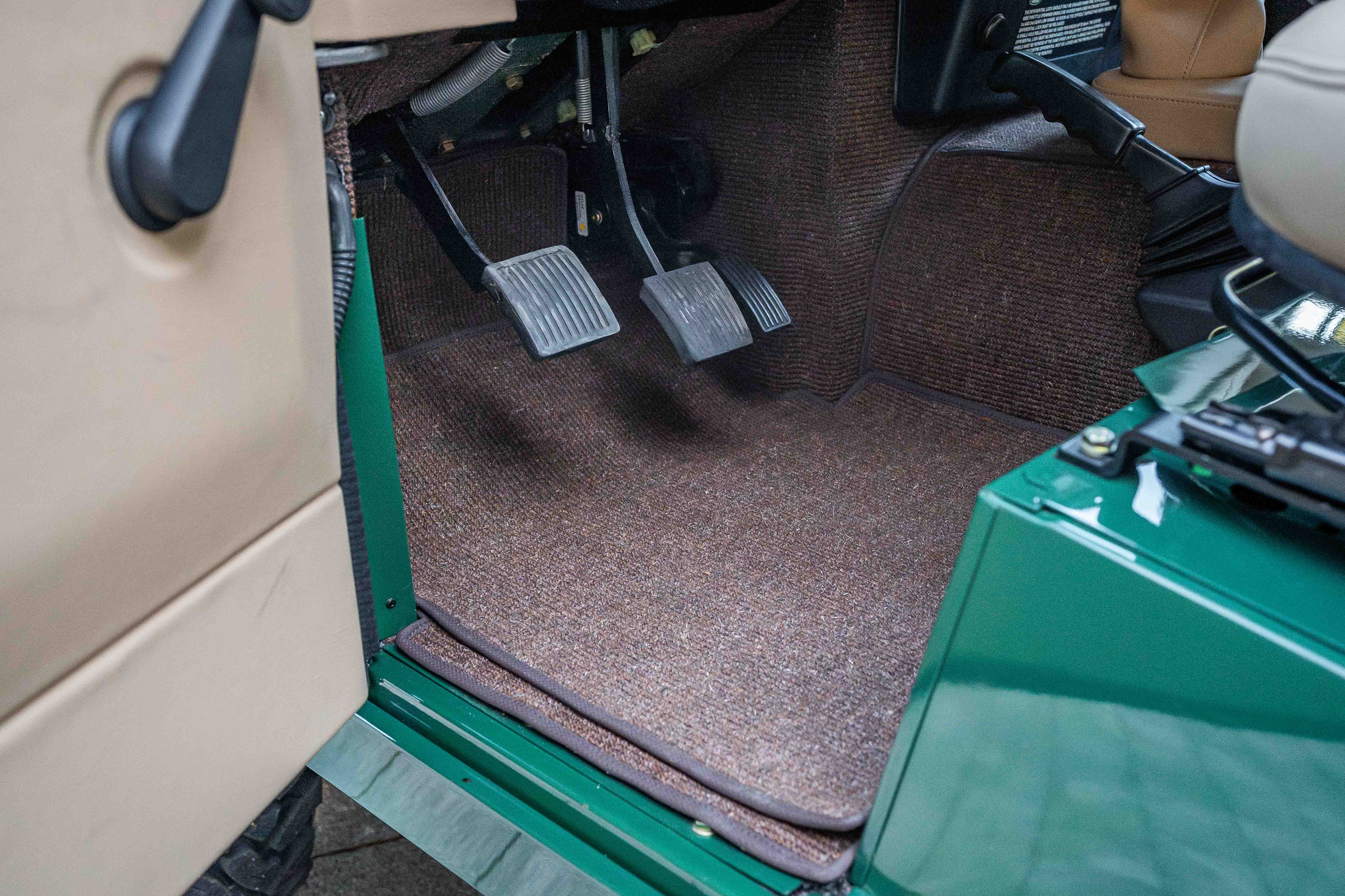 Land Rover Defender 90 Td5 Cabriolet