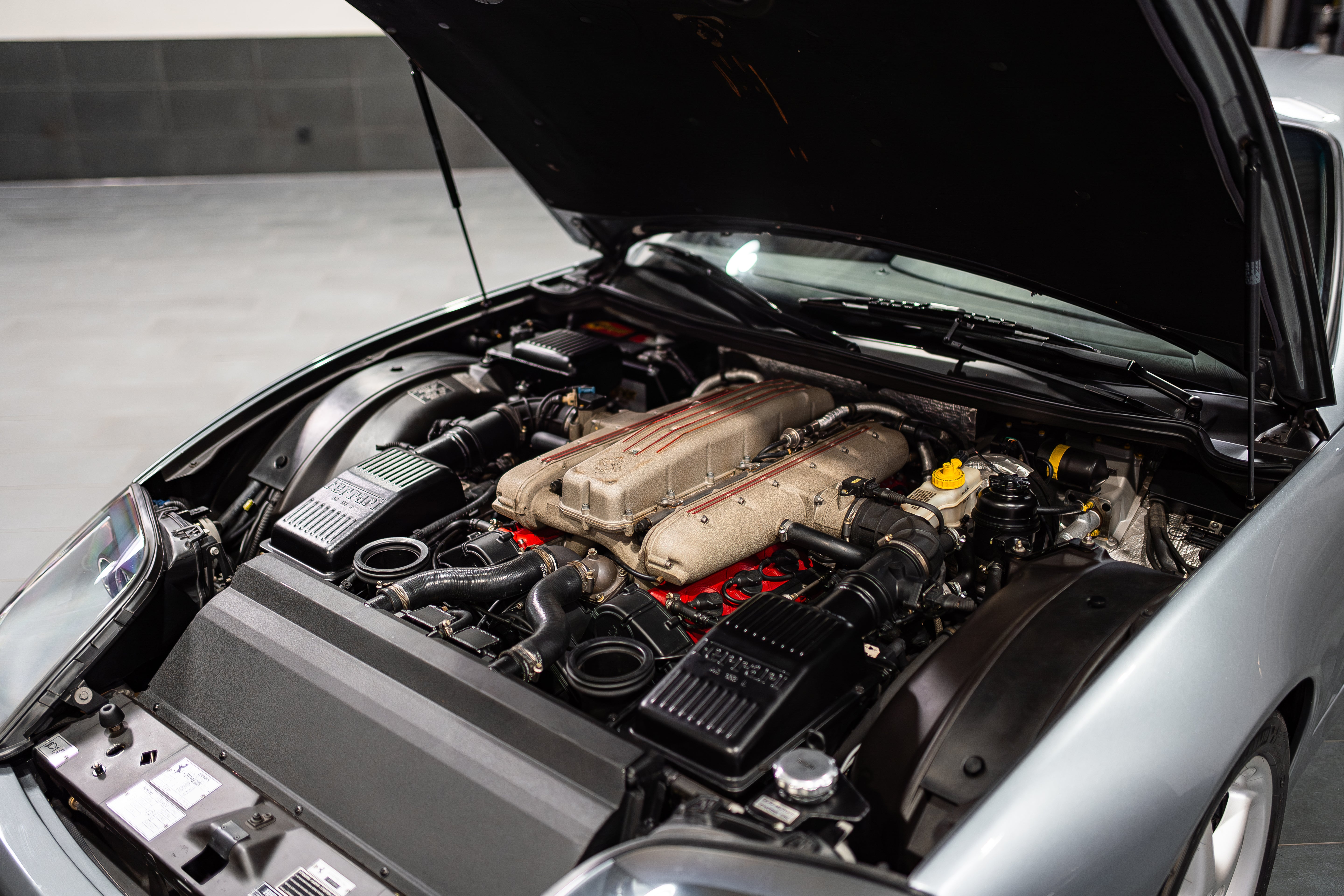 Ferrari 550 Maranello / Handschalter