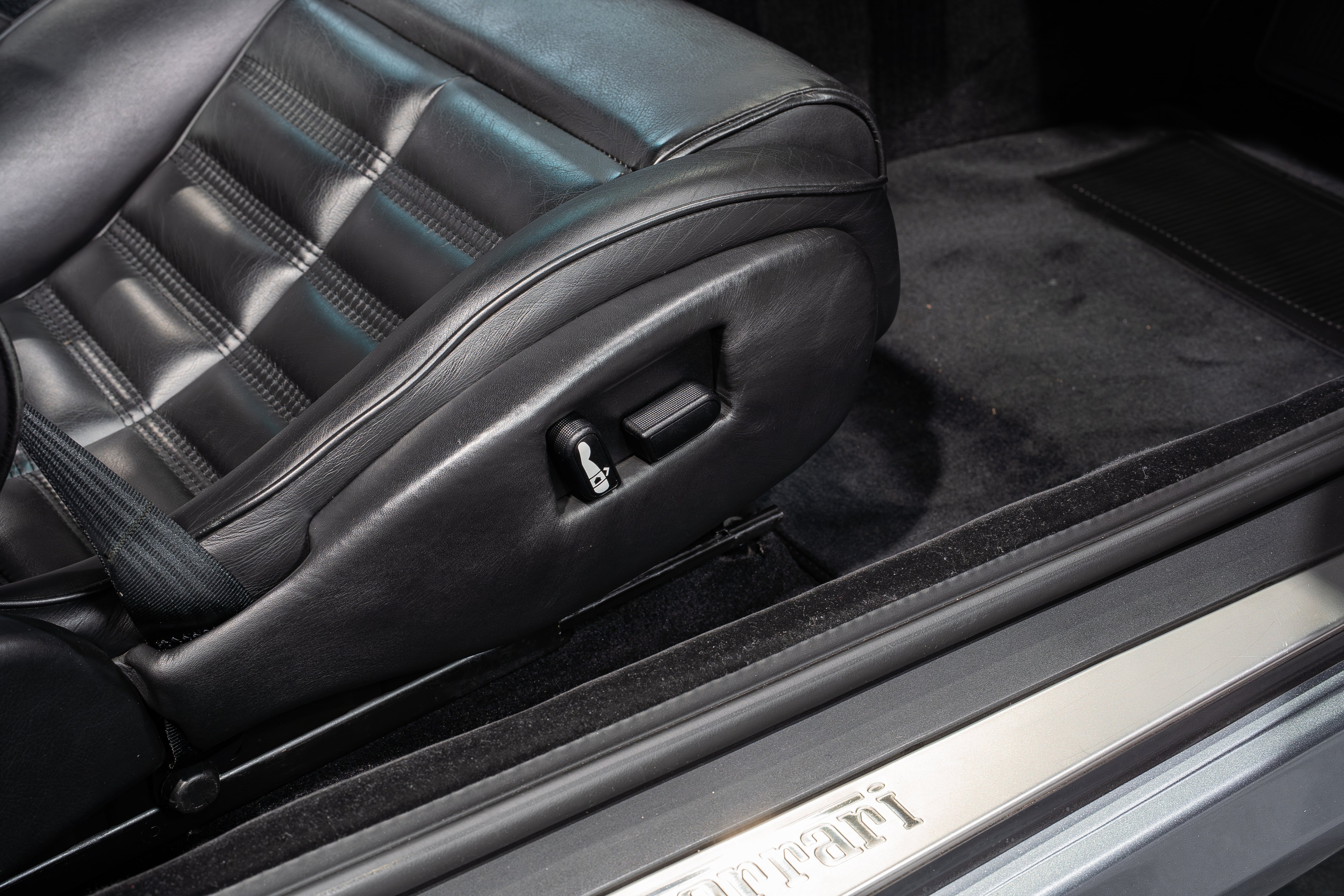 Ferrari 550 Maranello / Handschalter