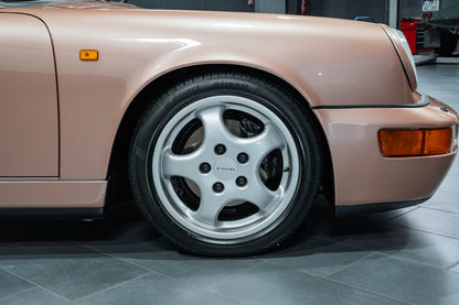Porsche 964 Carrera 4 Cabriolet