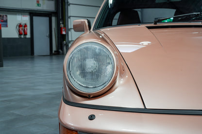 Porsche 964 Carrera 4 Cabriolet