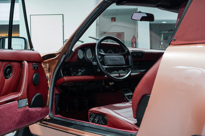 Porsche 964 Carrera 4 Cabriolet