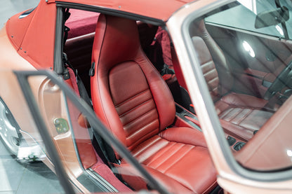 Porsche 964 Carrera 4 Cabriolet