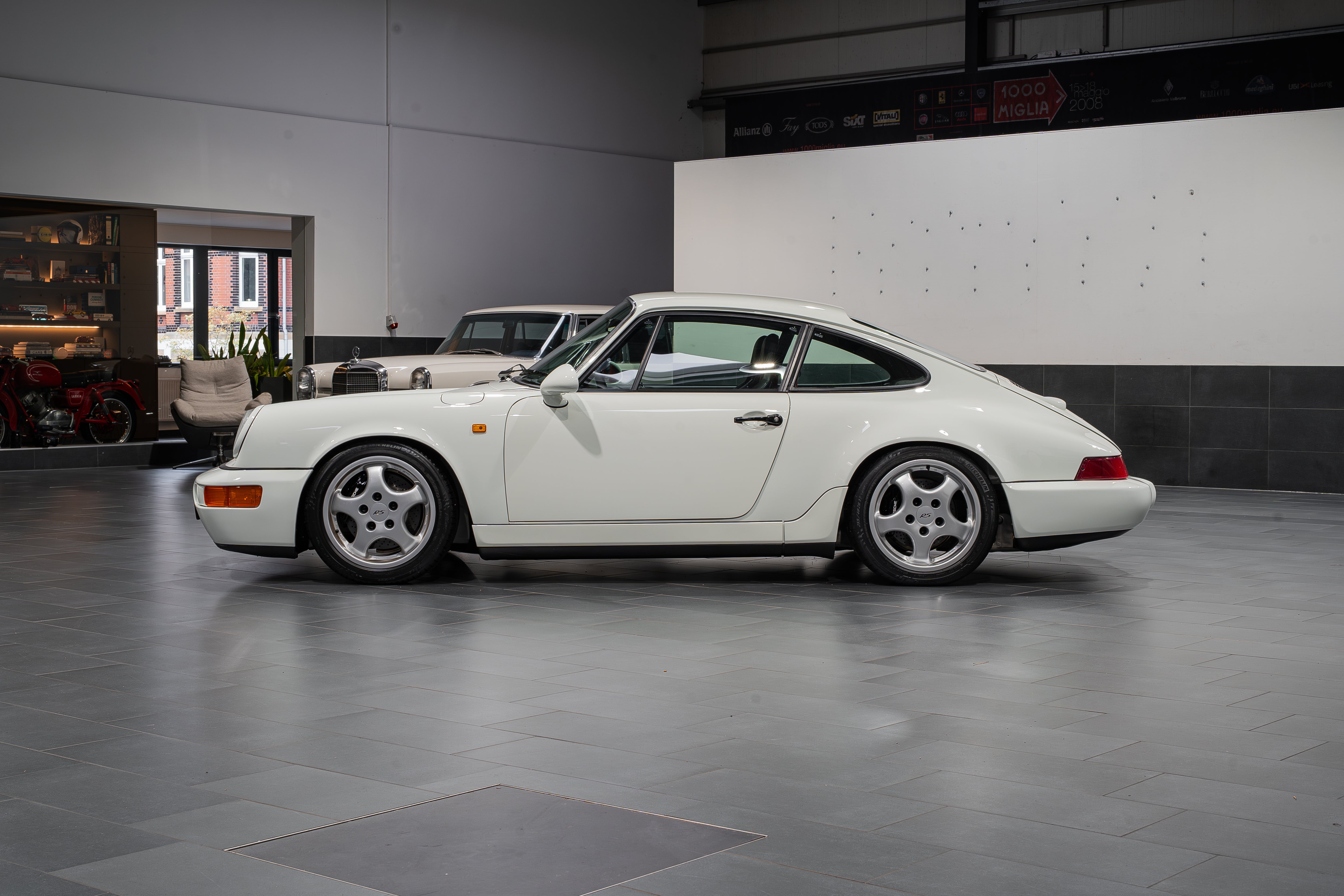 Porsche 964 RS Grand Prix