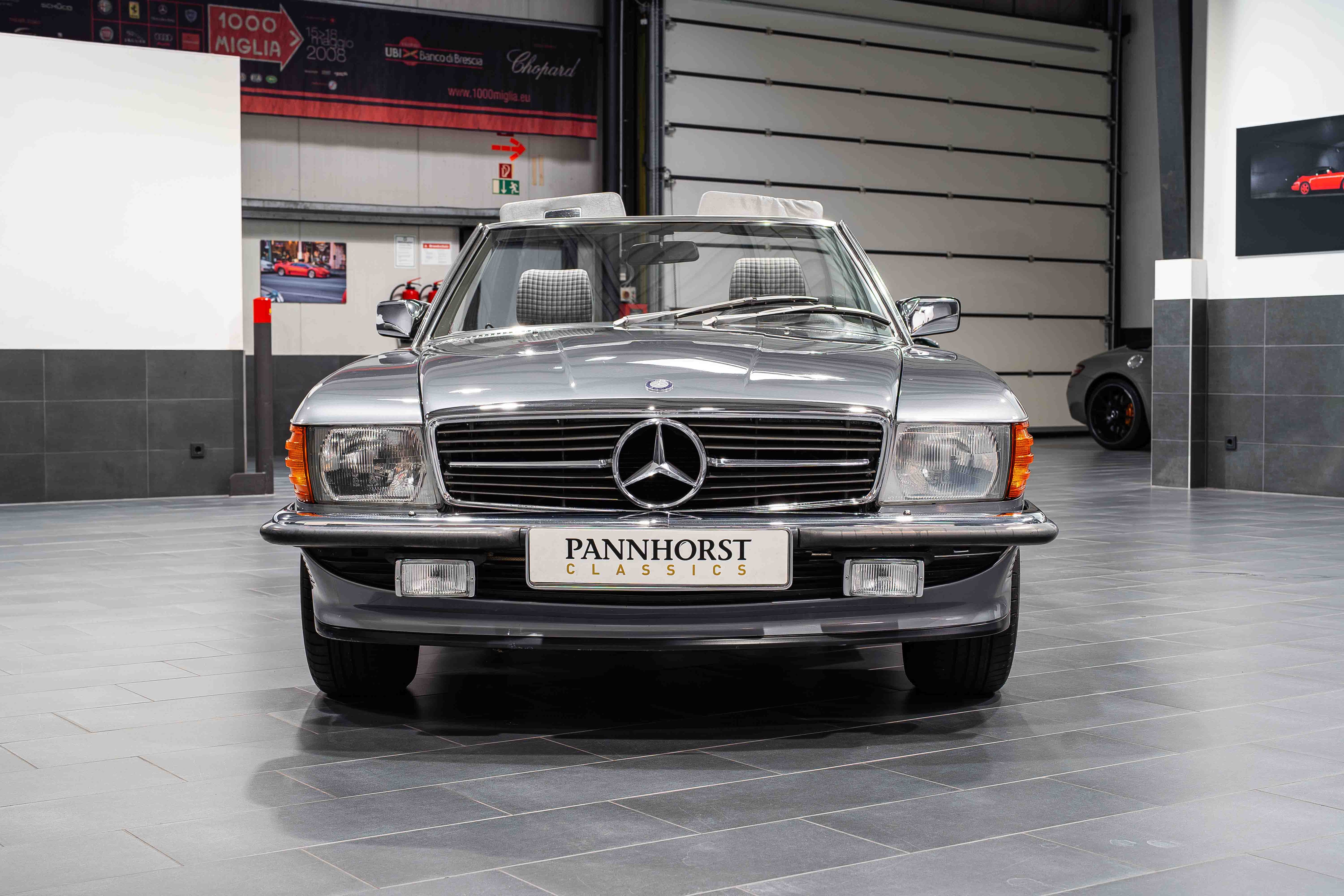 Mercedes-Benz 300 SL, 1987, Benzin, Schaltgetriebe