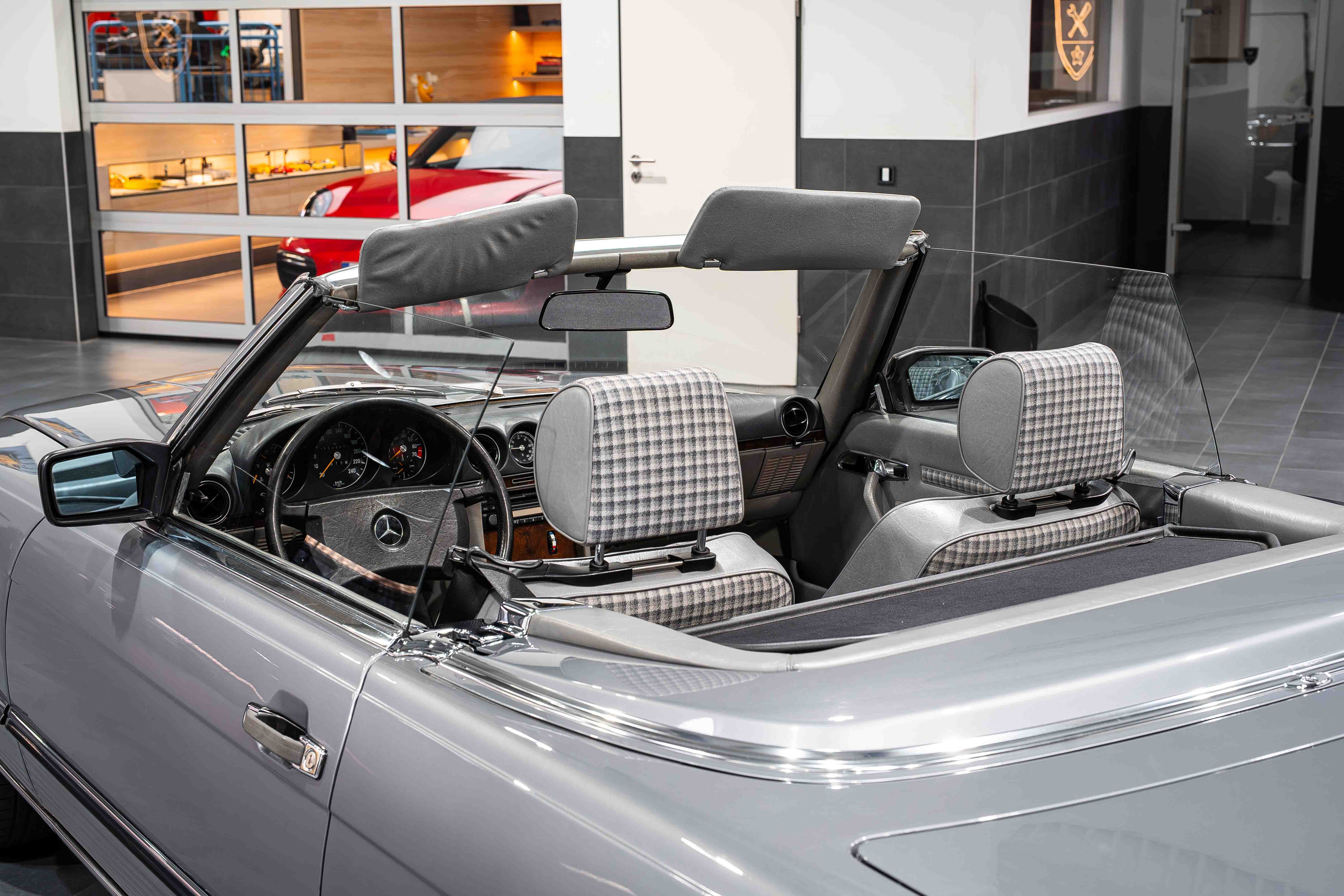 Mercedes-Benz 300 SL, 1987, Benzin, Schaltgetriebe