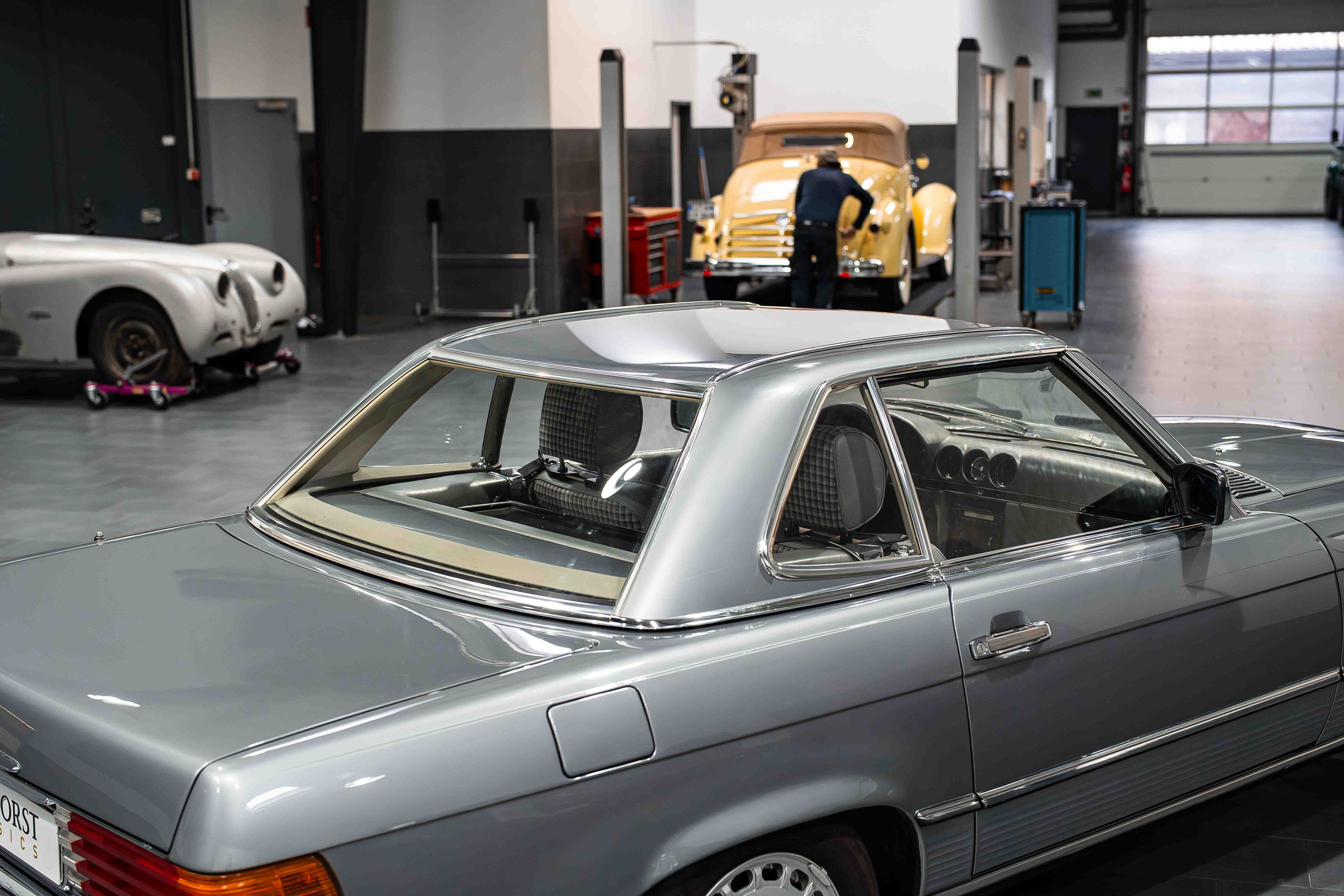 Mercedes-Benz 300 SL, 1987, Benzin, Schaltgetriebe