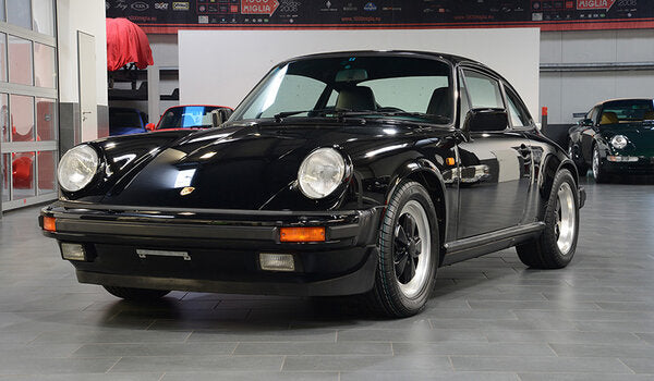 Porsche 911 Carrera Coupe G50
