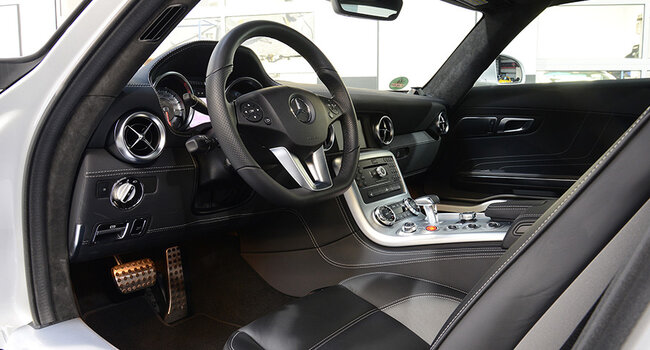 Mercedes Benz SLS AMG Coupe
